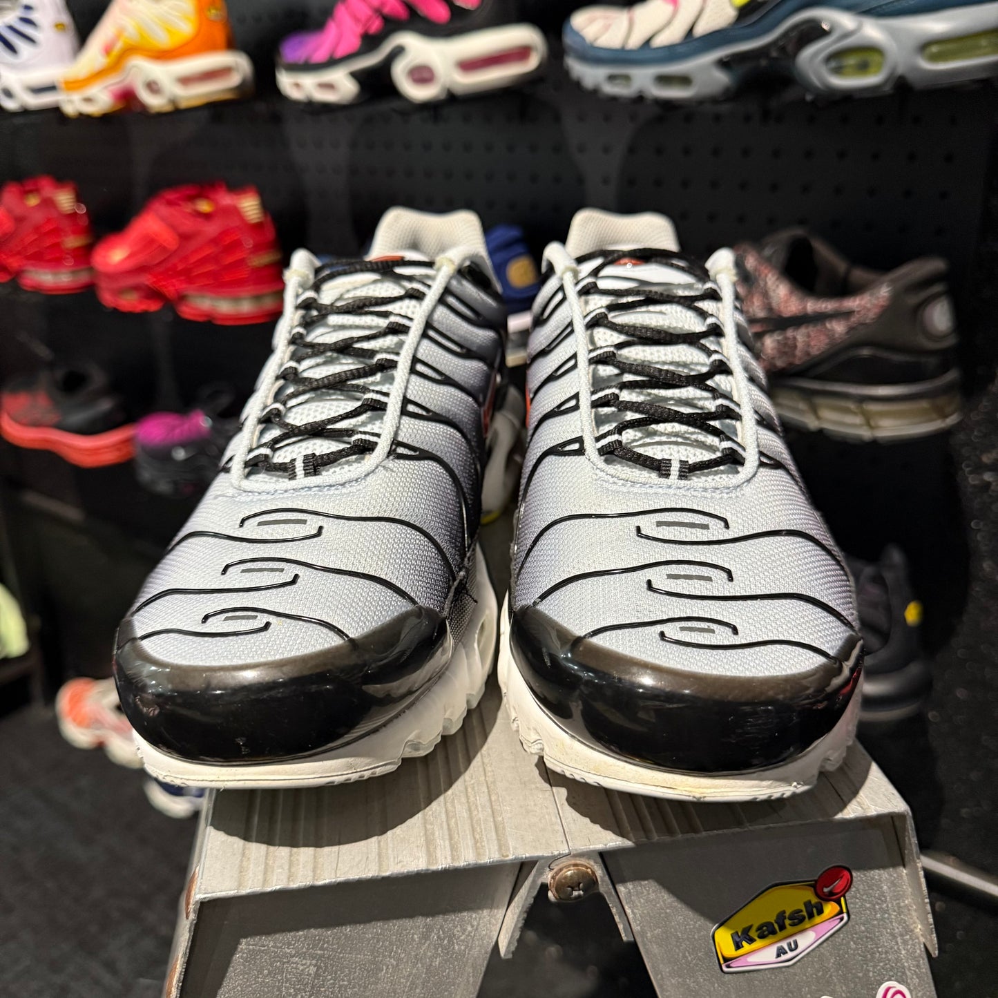Nike Air Max Plus 'TN' Smoke Grey Red (Second hand)