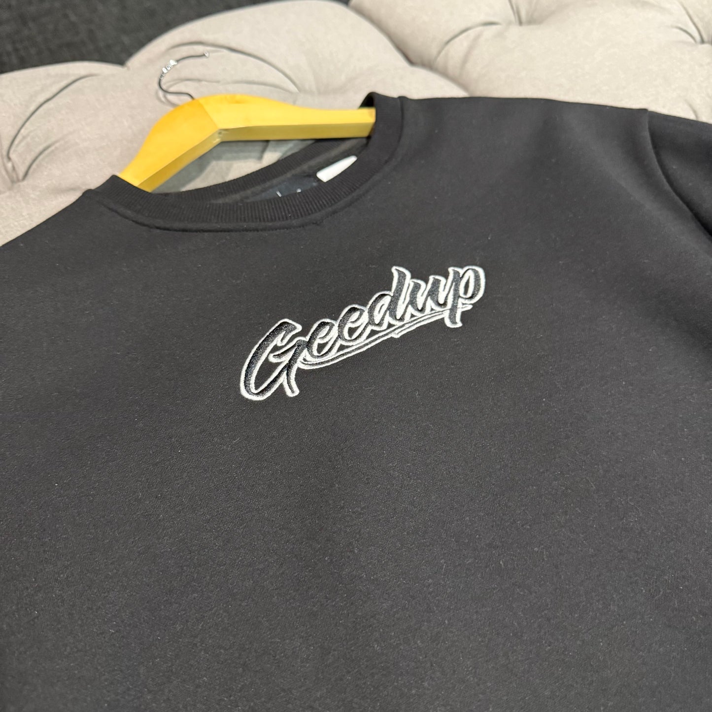 Geedup OS Script Crewneck 'Black White' (Second hand)