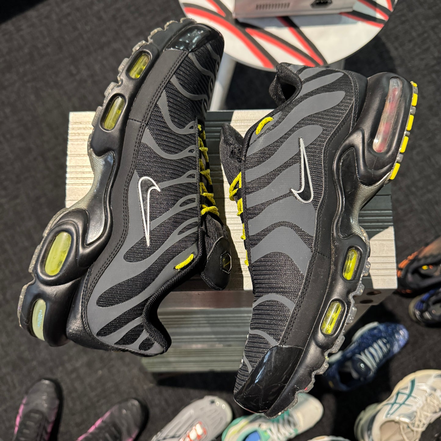 Nike Air Max Plus 'TN' Black Yellow (Second hand)