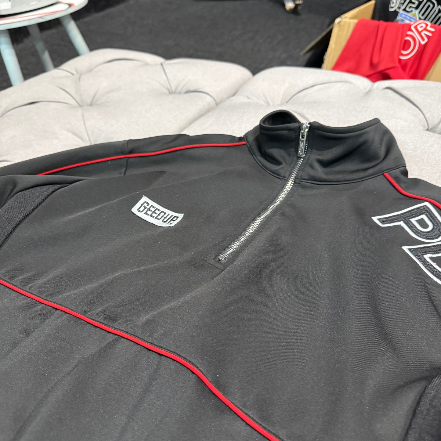 Geedup Play For Keeps Quarter Zip 'Black Red' (Second hand)