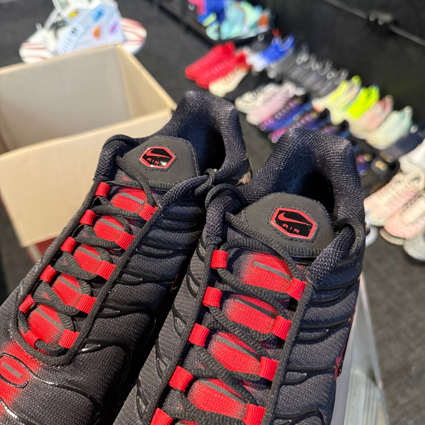 Nike Air Max Plus TN 'Red Back' (Second hand)