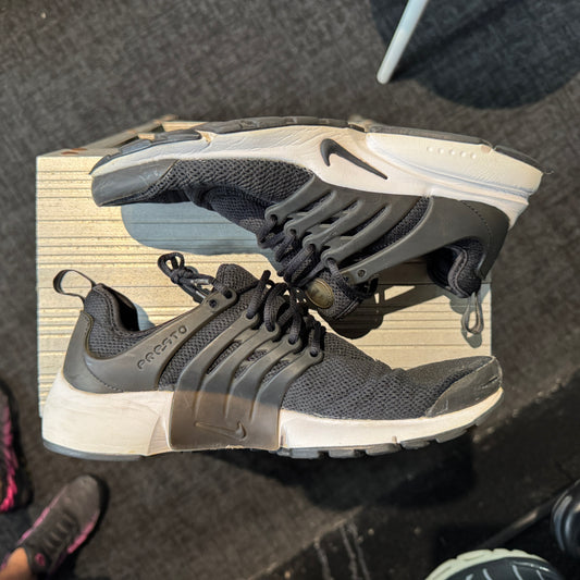 Nike Air Presto 'Black White' (Second hand)
