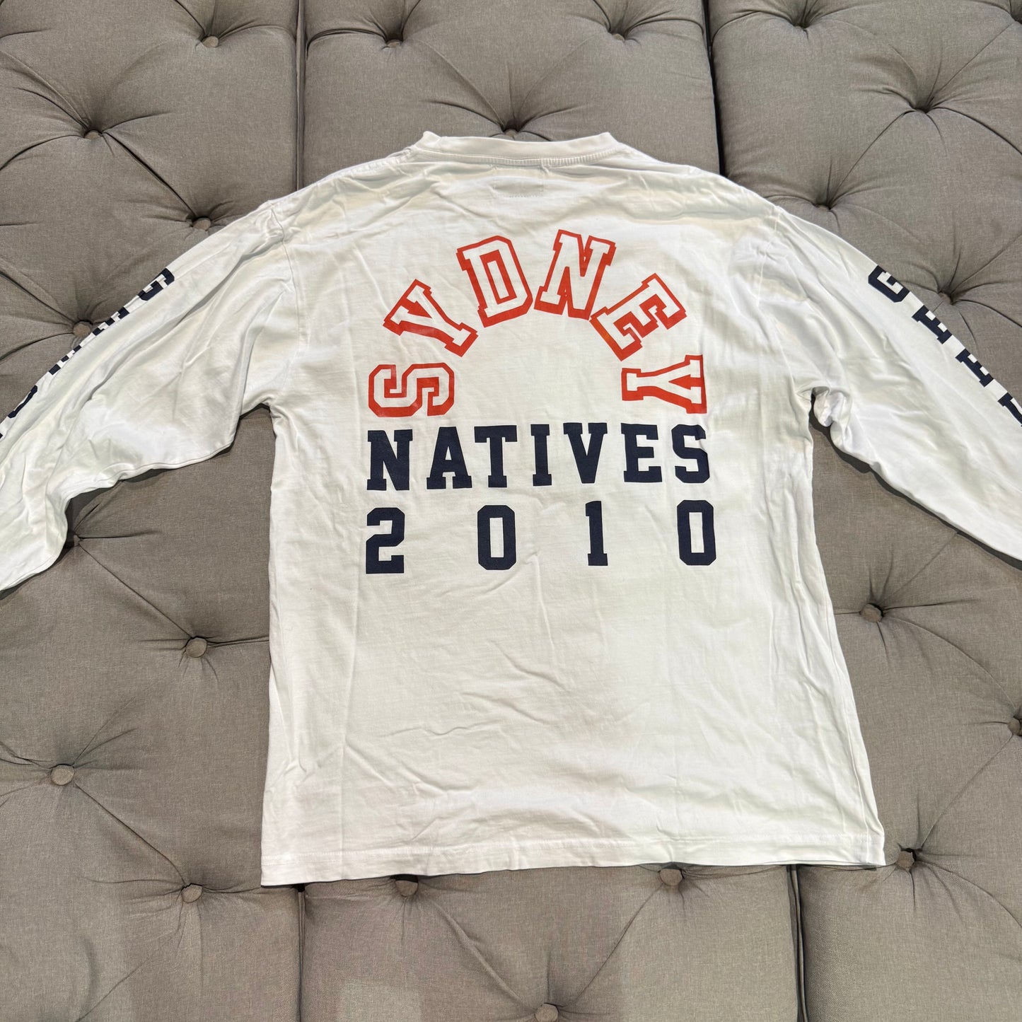Geedup Sydney Natives Long Sleeve T-Shirt 'White Red Navy' (10+ YEAR OLD RELEASE) (Second hand)