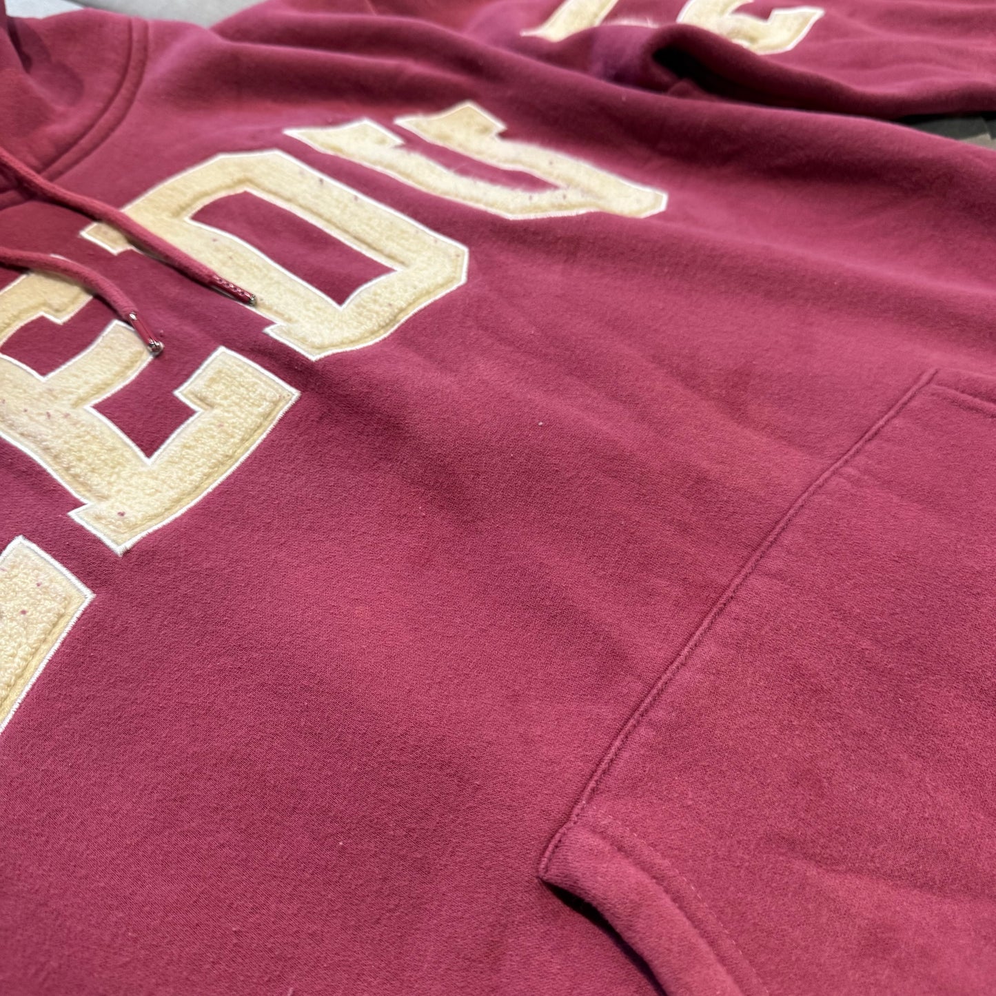 Geedup Team Logo Hoodie (Old Model) 'Maroon Cream' (Second hand)