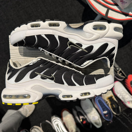 Nike Air Max Plus TN 'Killer Whale' (Second hand)