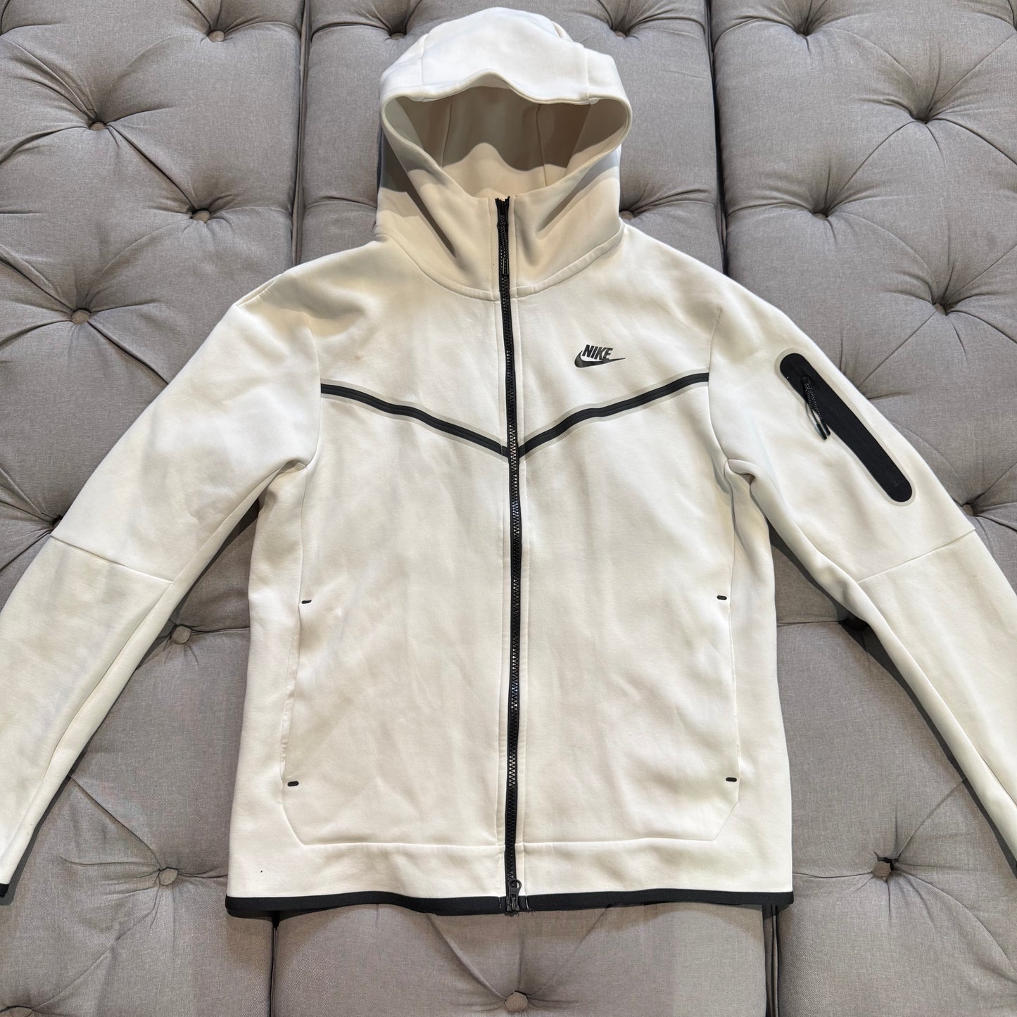 Nike Tech Fleece Jacket 'White Cream' (Second hand)