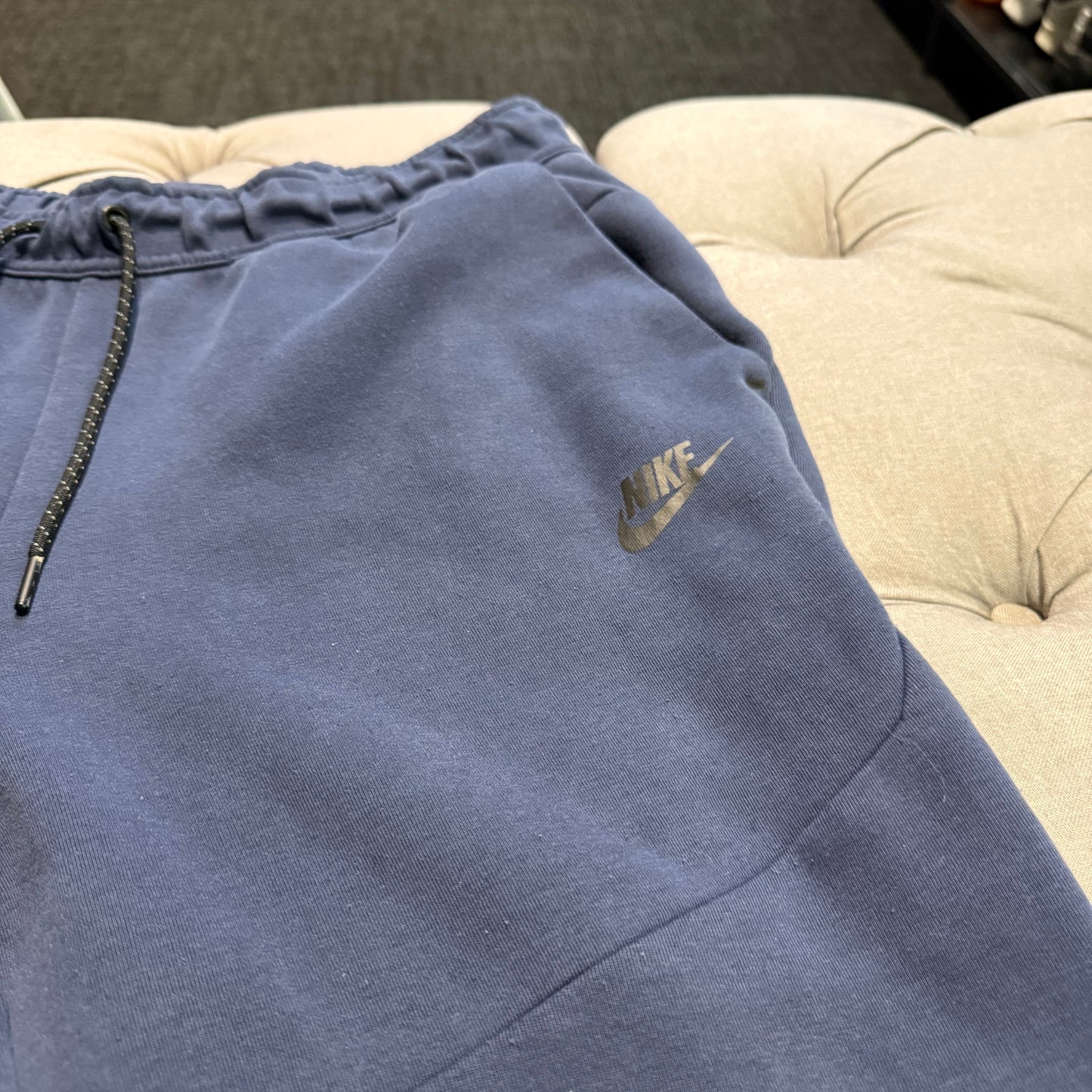 Nike Tech Fleece Track Pants 'Navy' (Second hand)