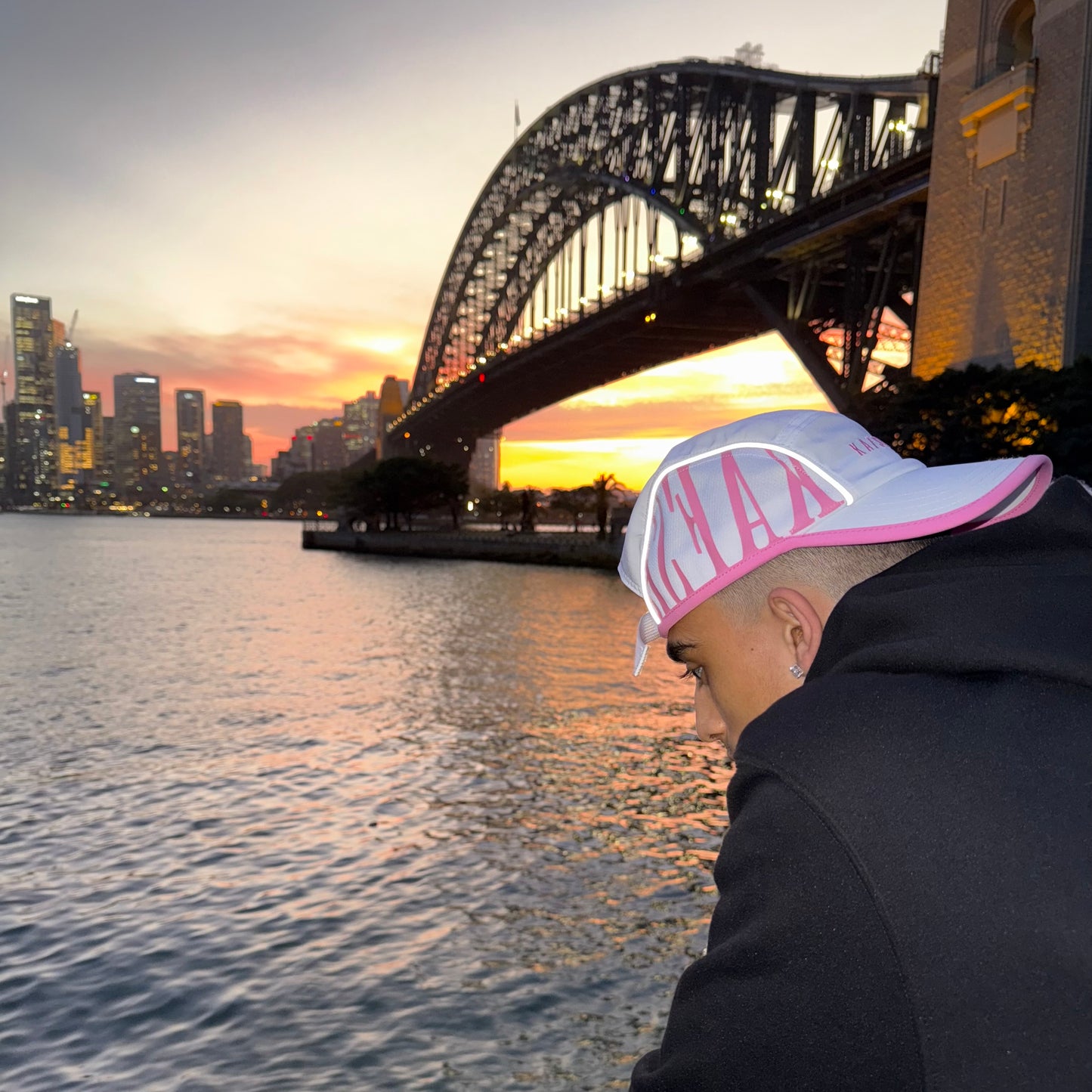 THE KAFSH HAT 'WHITE/PINK/REFLECTIVE'