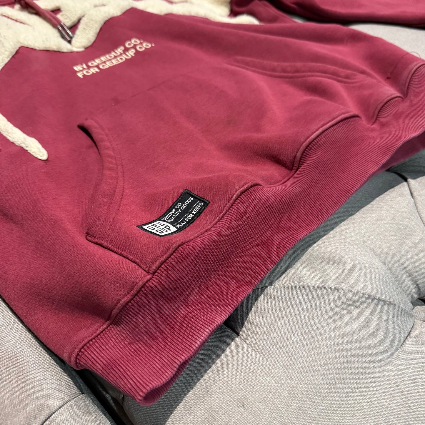 Geedup Handstyle Hoodie 'Maroon Cream' (Second hand)