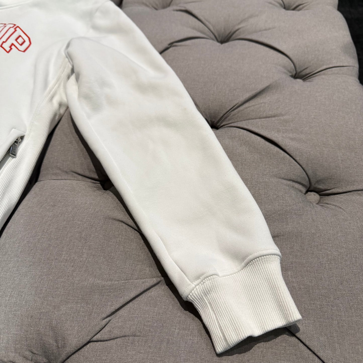 Geedup Team Logo Proud Hoodie 'White Red' (Second hand)
