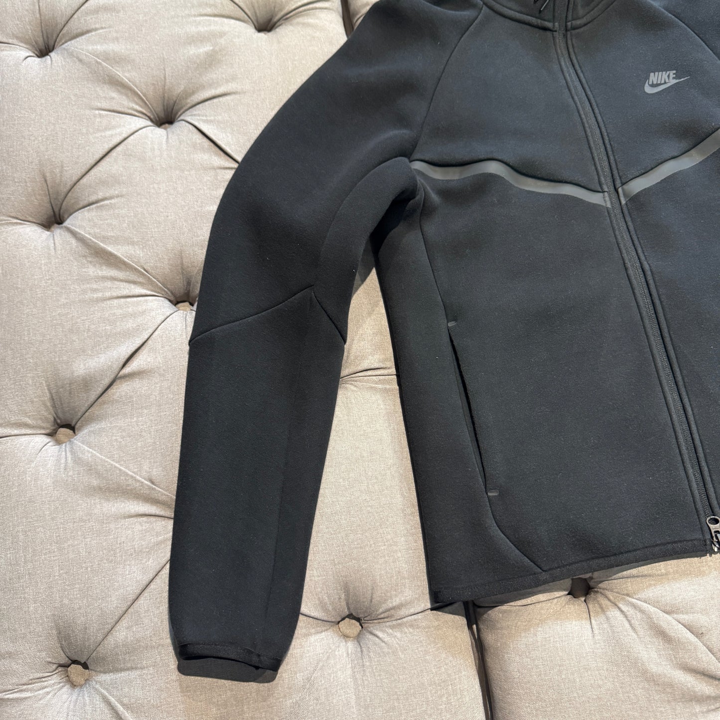 Nike Tech Fleece Jacket 'Black' (Second hand)