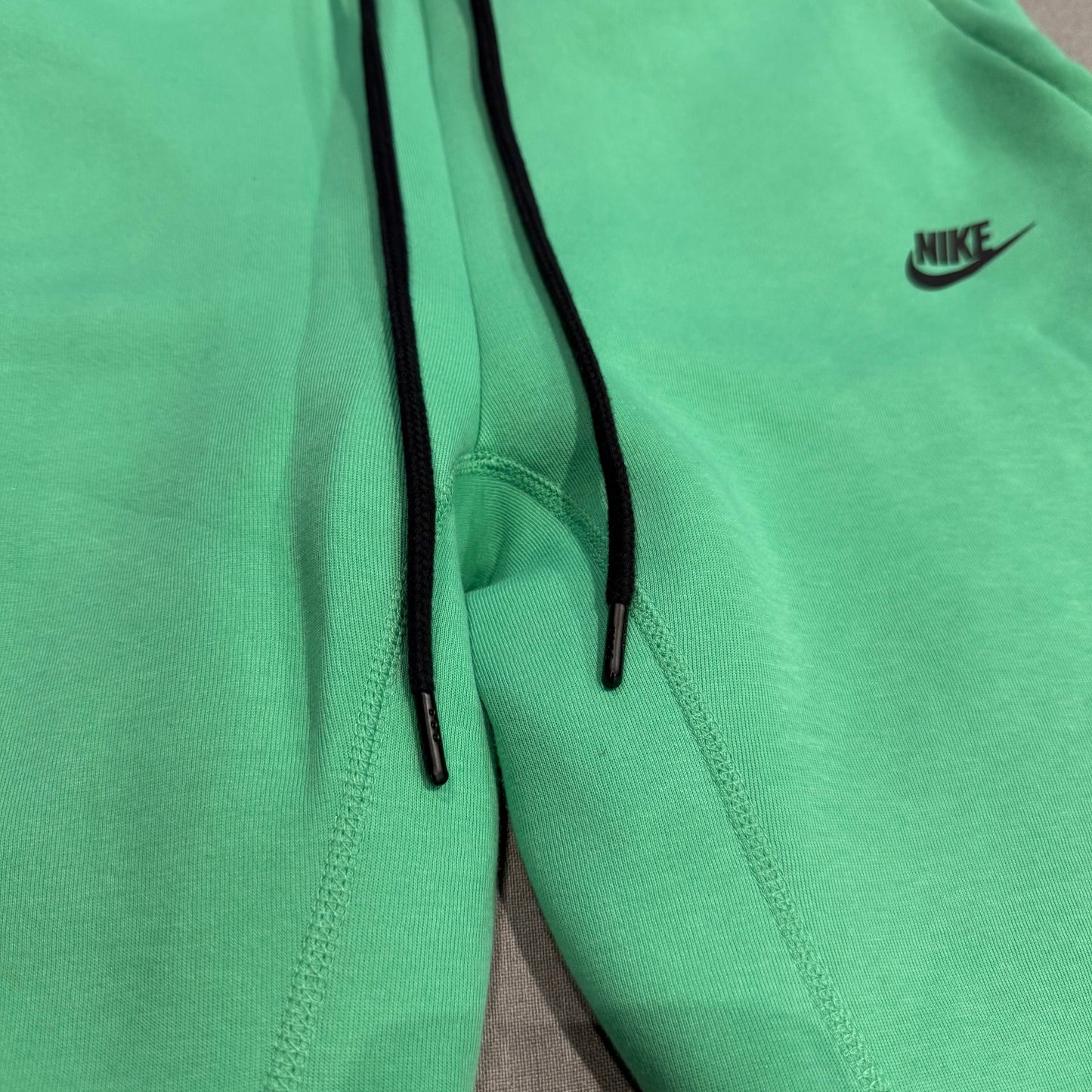 Nike Tech Fleece Hoodie Neon Lime Green Track Pants (Second hand)