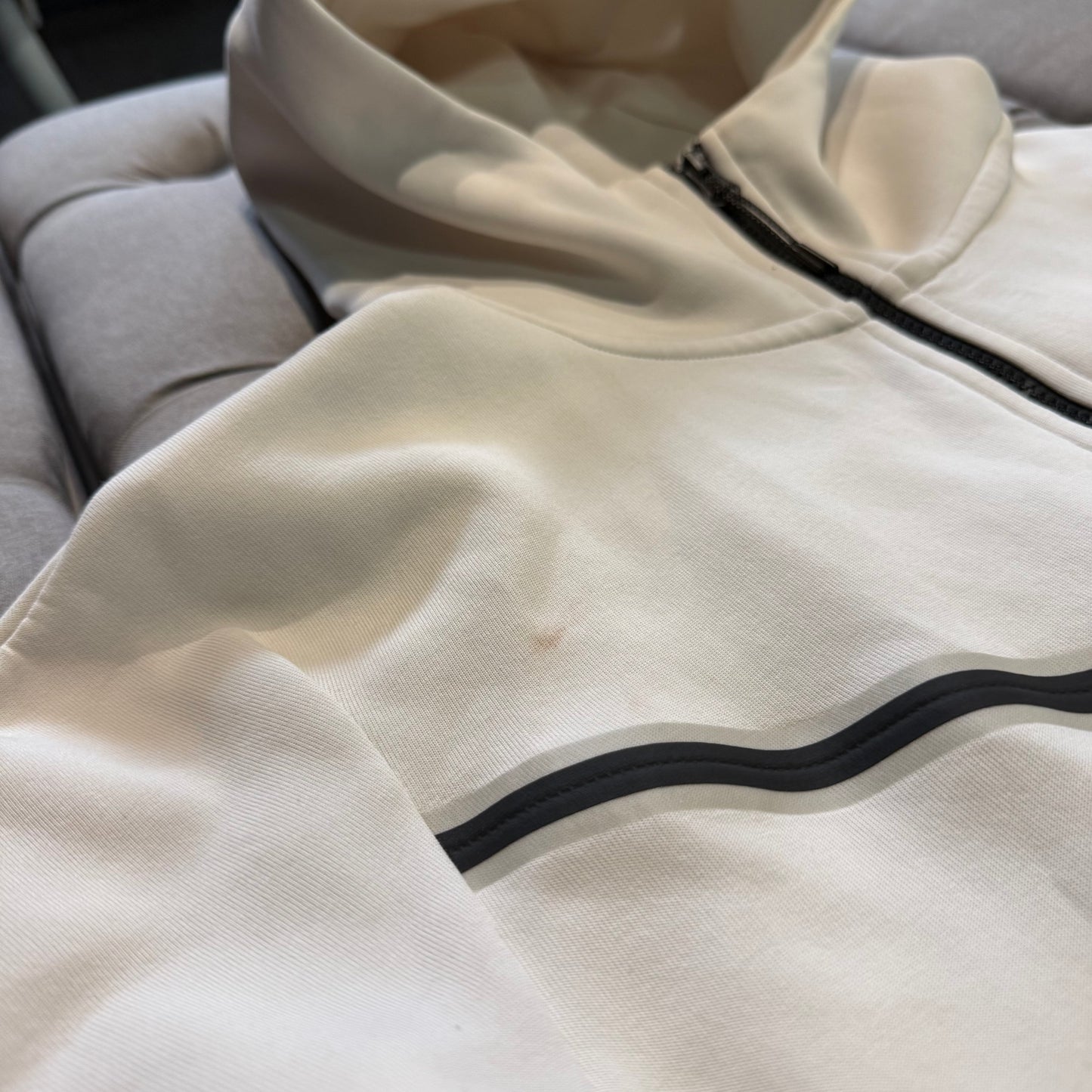 Nike Tech Fleece Jacket 'White Cream' (Second hand)