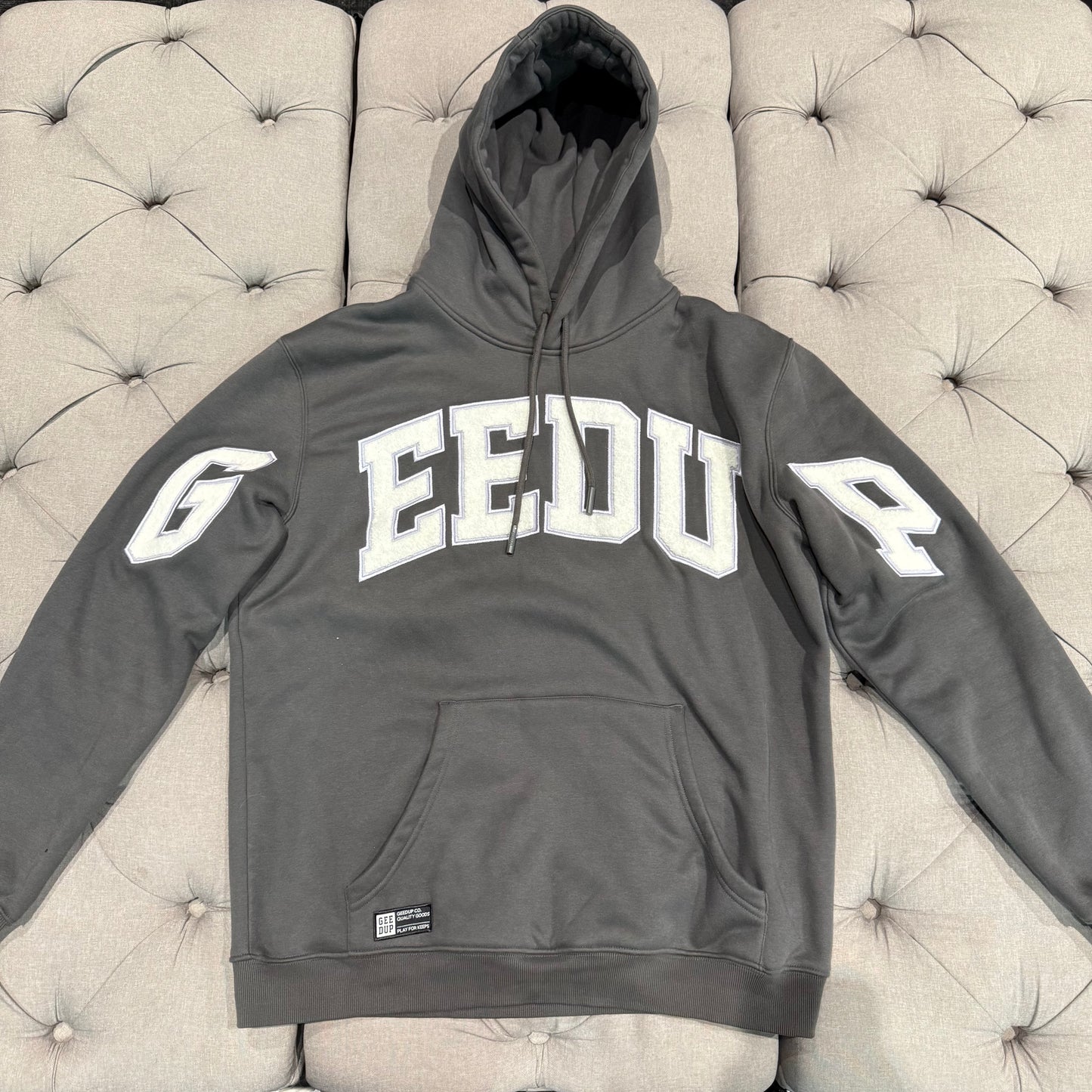 Geedup Team Logo Hoodie 'Ashpalt Grey' (Second hand)