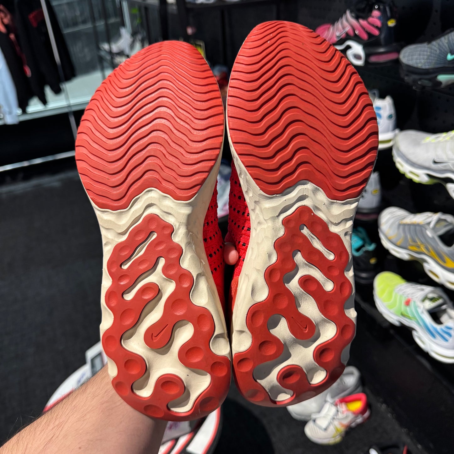 Nike React Phantom Run Flyknit 2 'Cream Red Neon' (Second hand)