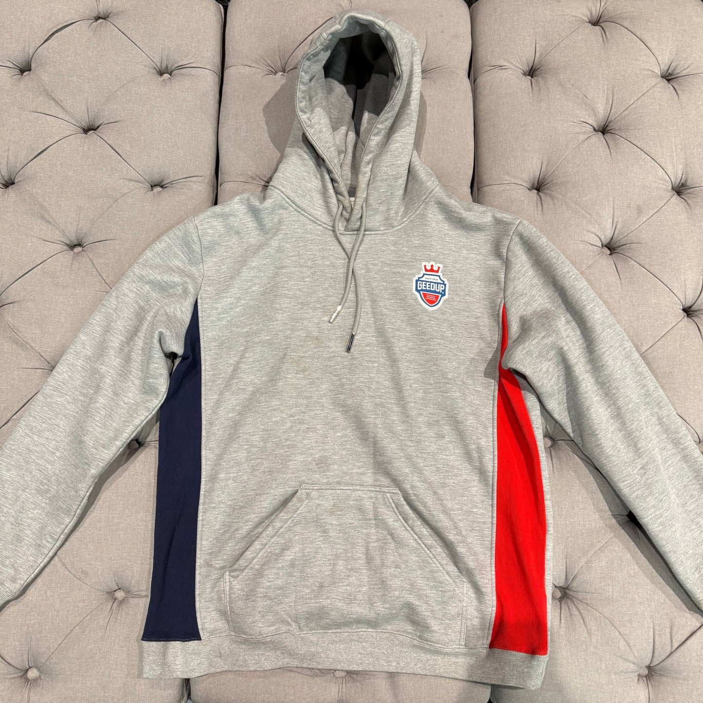 Geedup Since 2010 Emblem Logo Hoodie 'Grey' (Second hand)