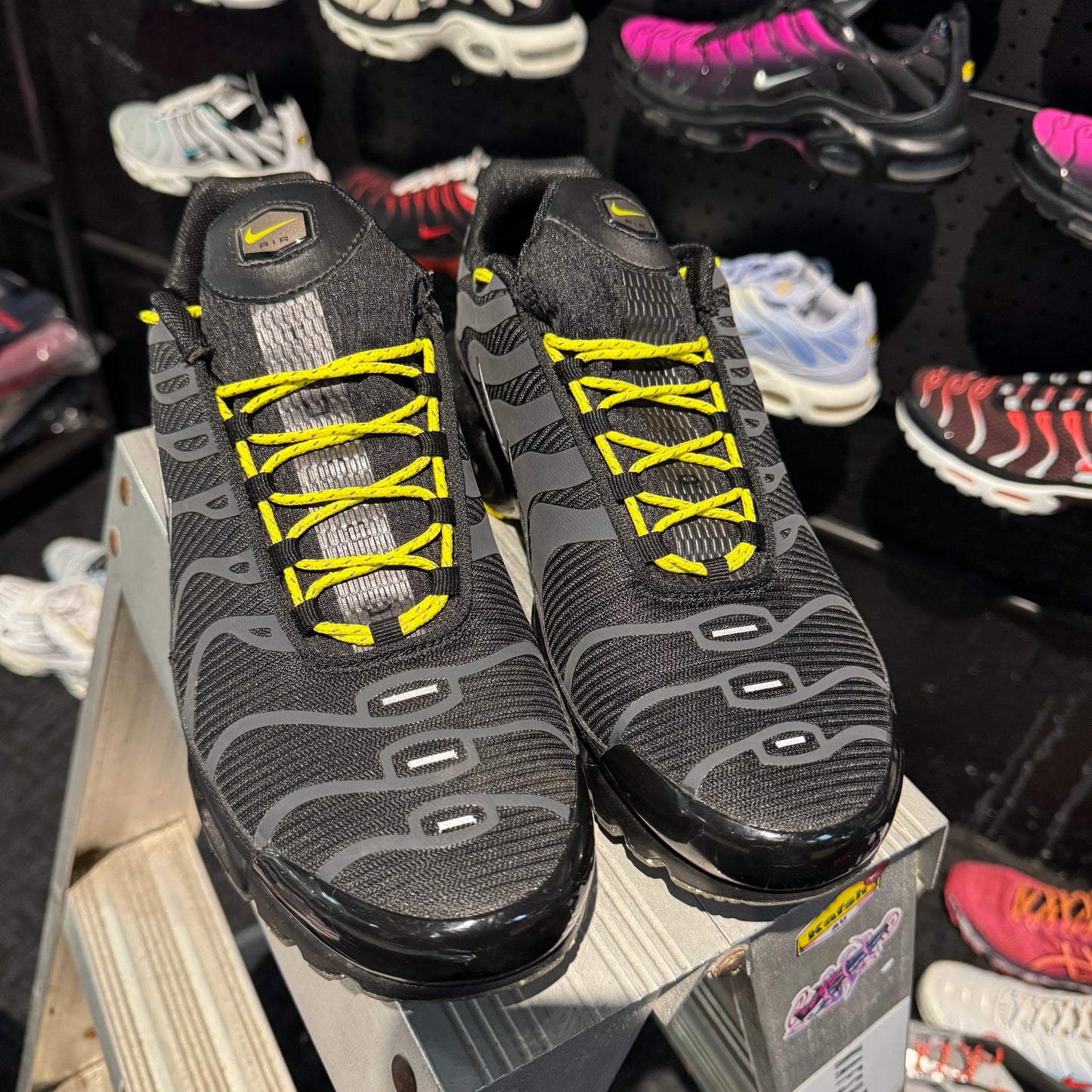 Nike Air Max Plus 'TN' Black Yellow (Second hand)