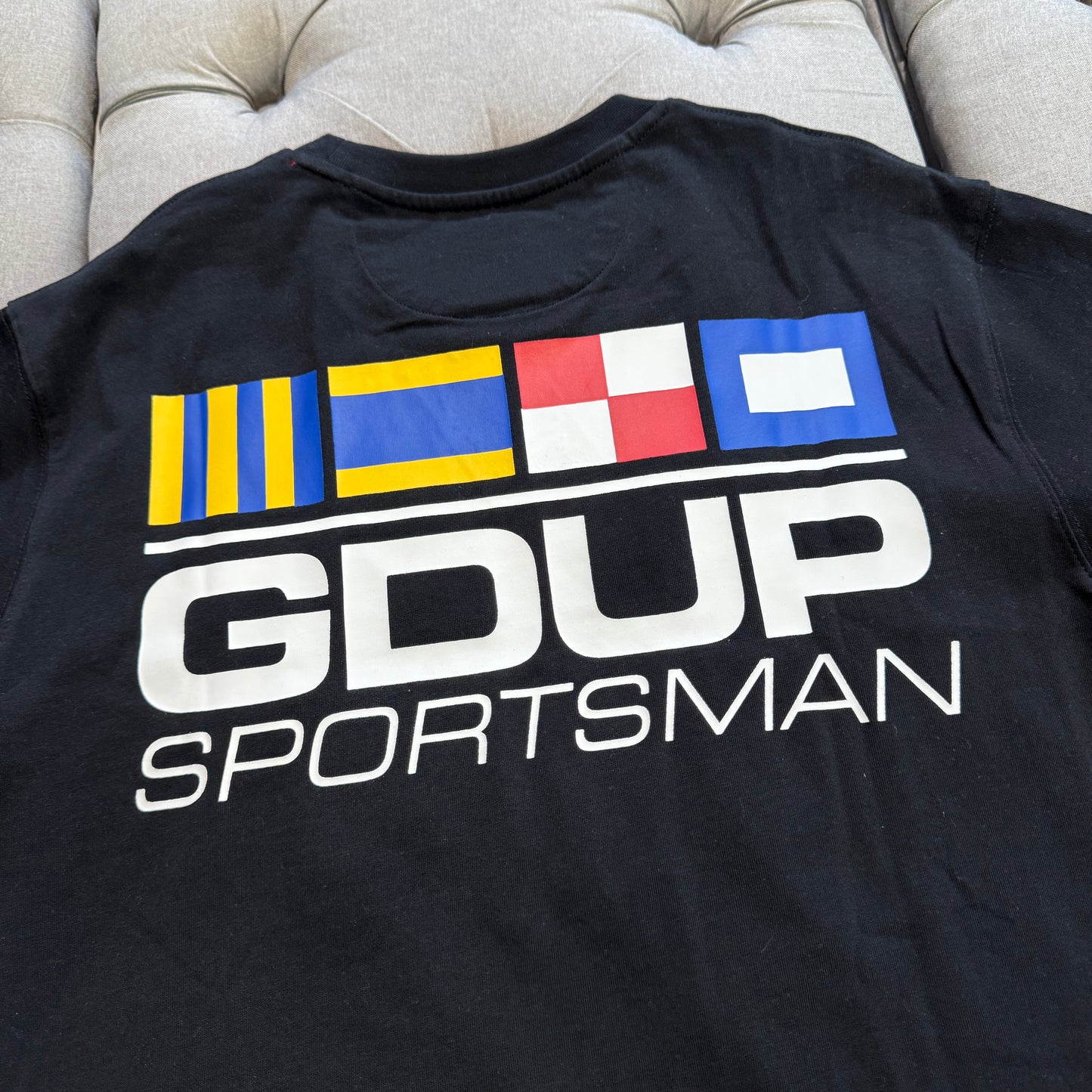 Geedup Sportsman Flag T-Shirt 'Black' (Second hand)