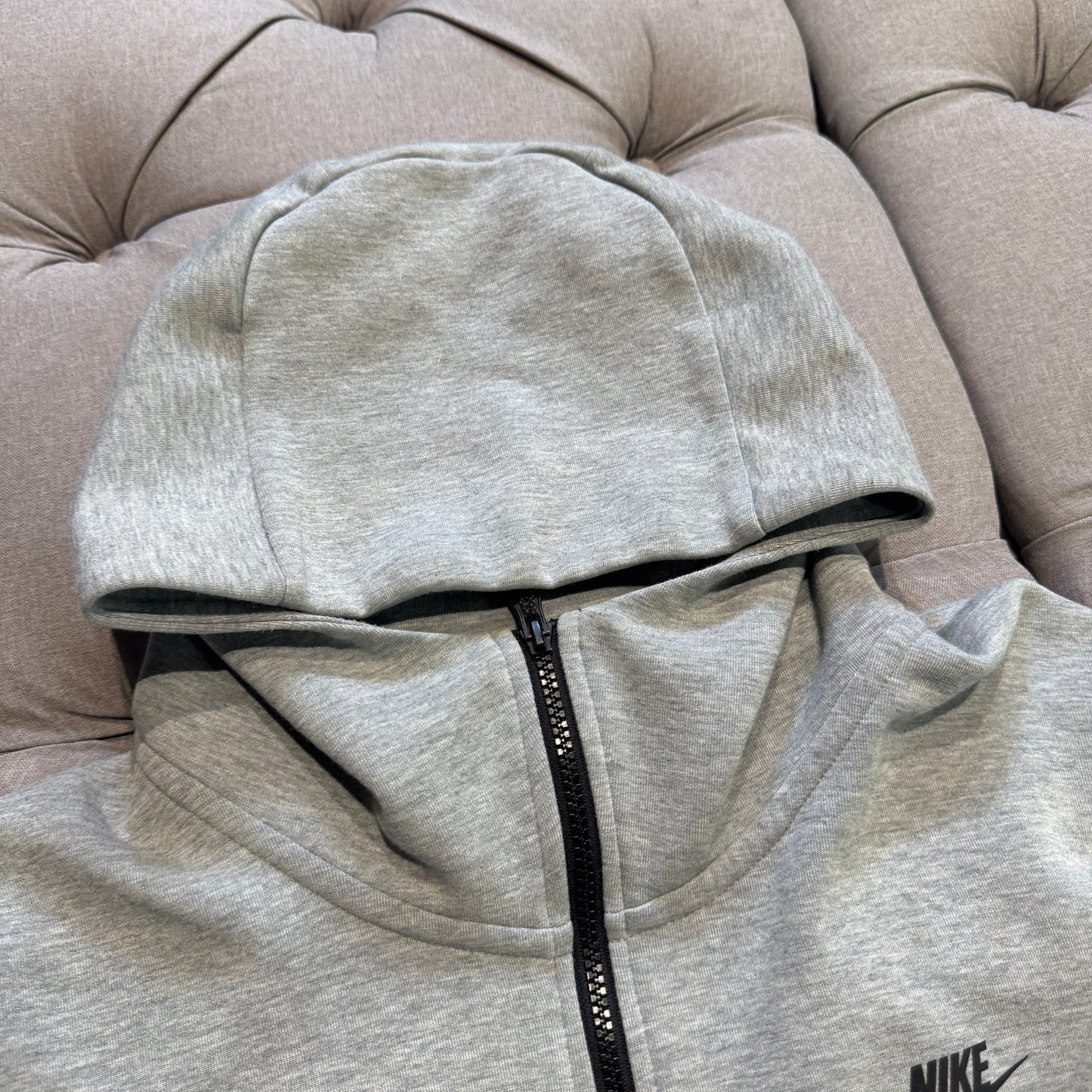 Nike Tech Fleece Hoodie 'Grey' (Second hand)