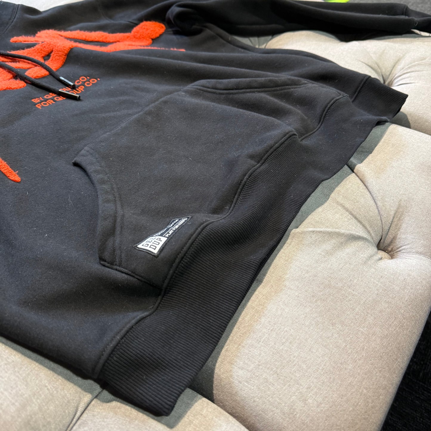 Geedup Handstyle Hoodie 'Black Burnt Orange' (Second hand)