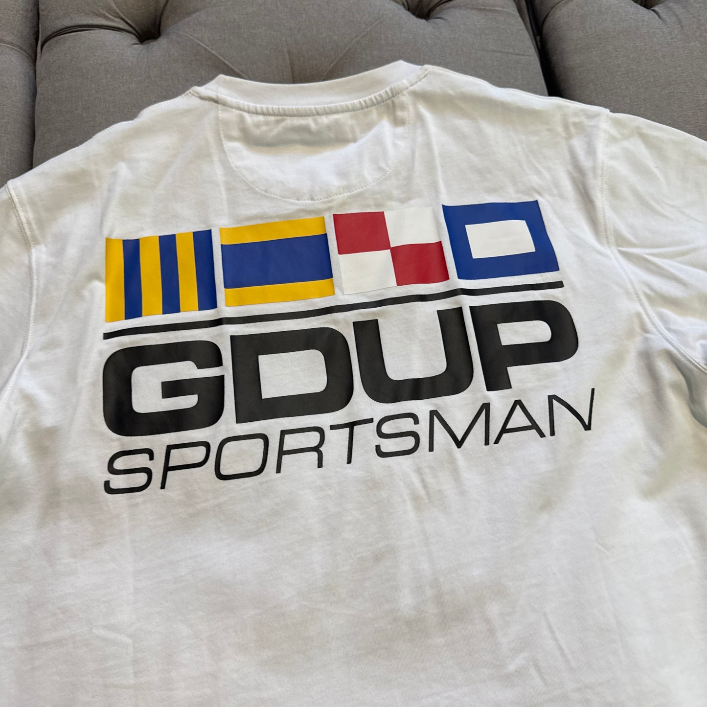 Geedup Sportsman Flag T-Shirt 'White' (Second hand)