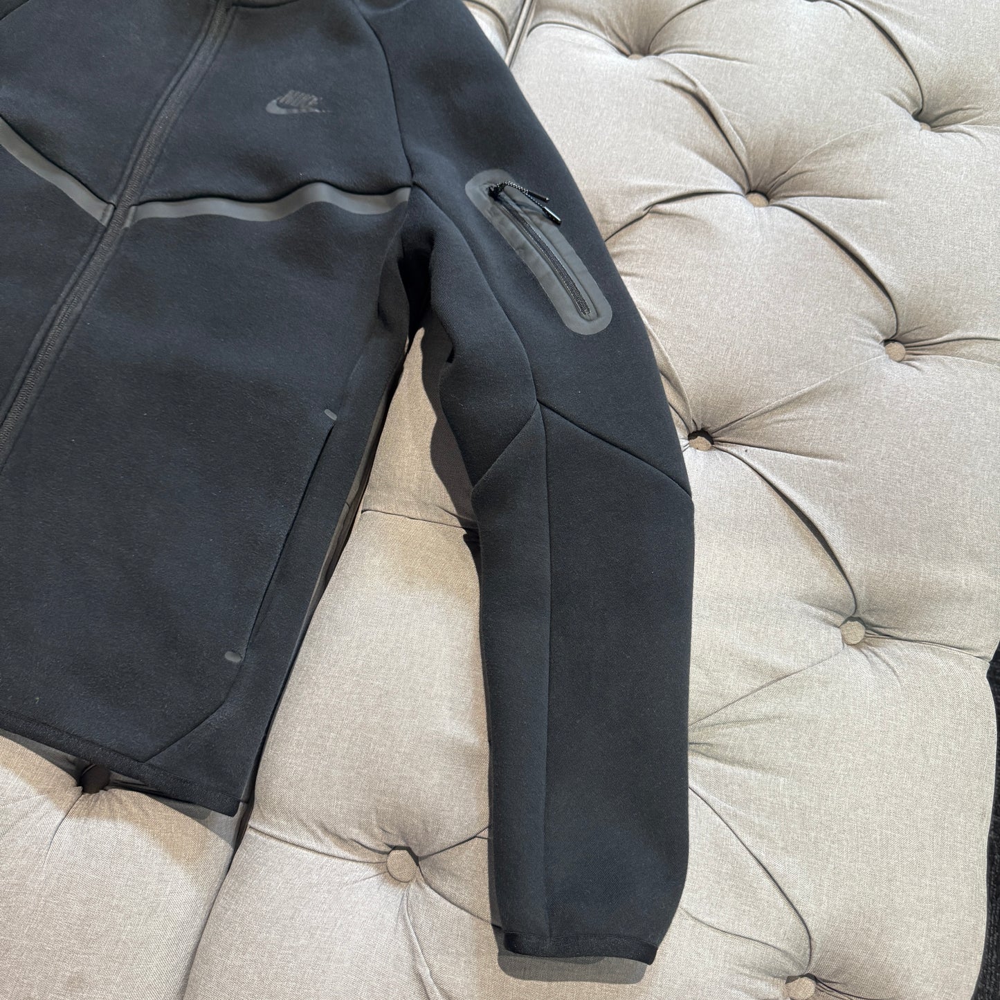 Nike Tech Fleece Jacket 'Black' (Second hand)