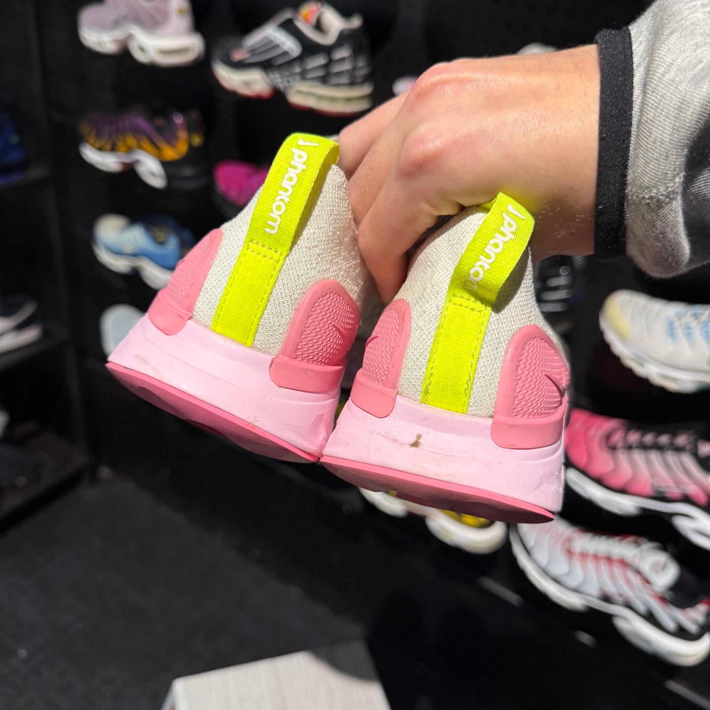 Nike React Phantom 2 'White/Volt Pink' (Second hand)