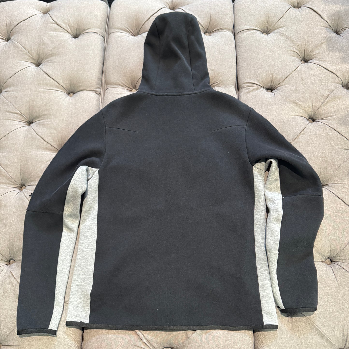 Nike Tech Fleece Hoodie Grey Black (Second hand)