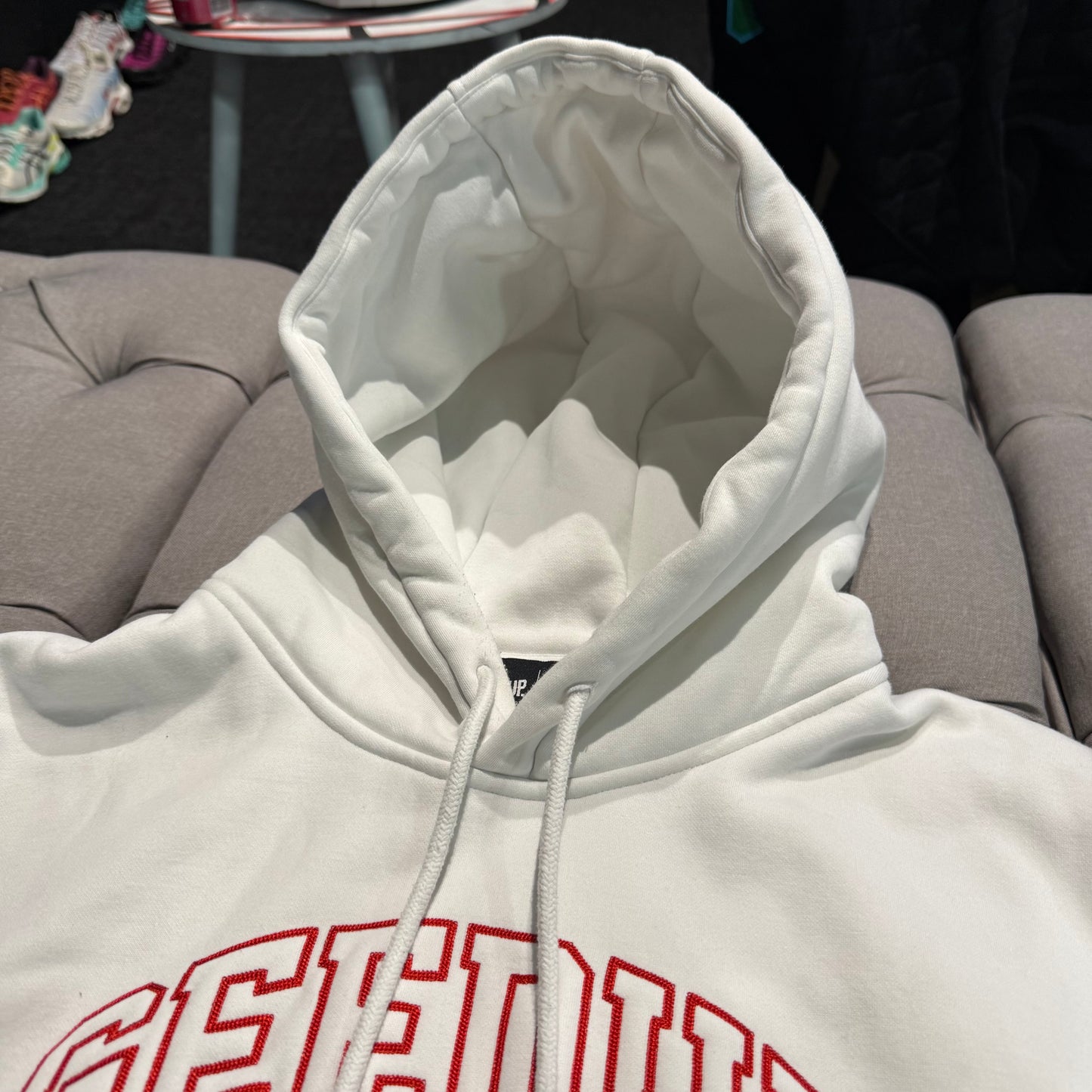 Geedup Team Logo Proud Hoodie 'White Red' (Second hand)