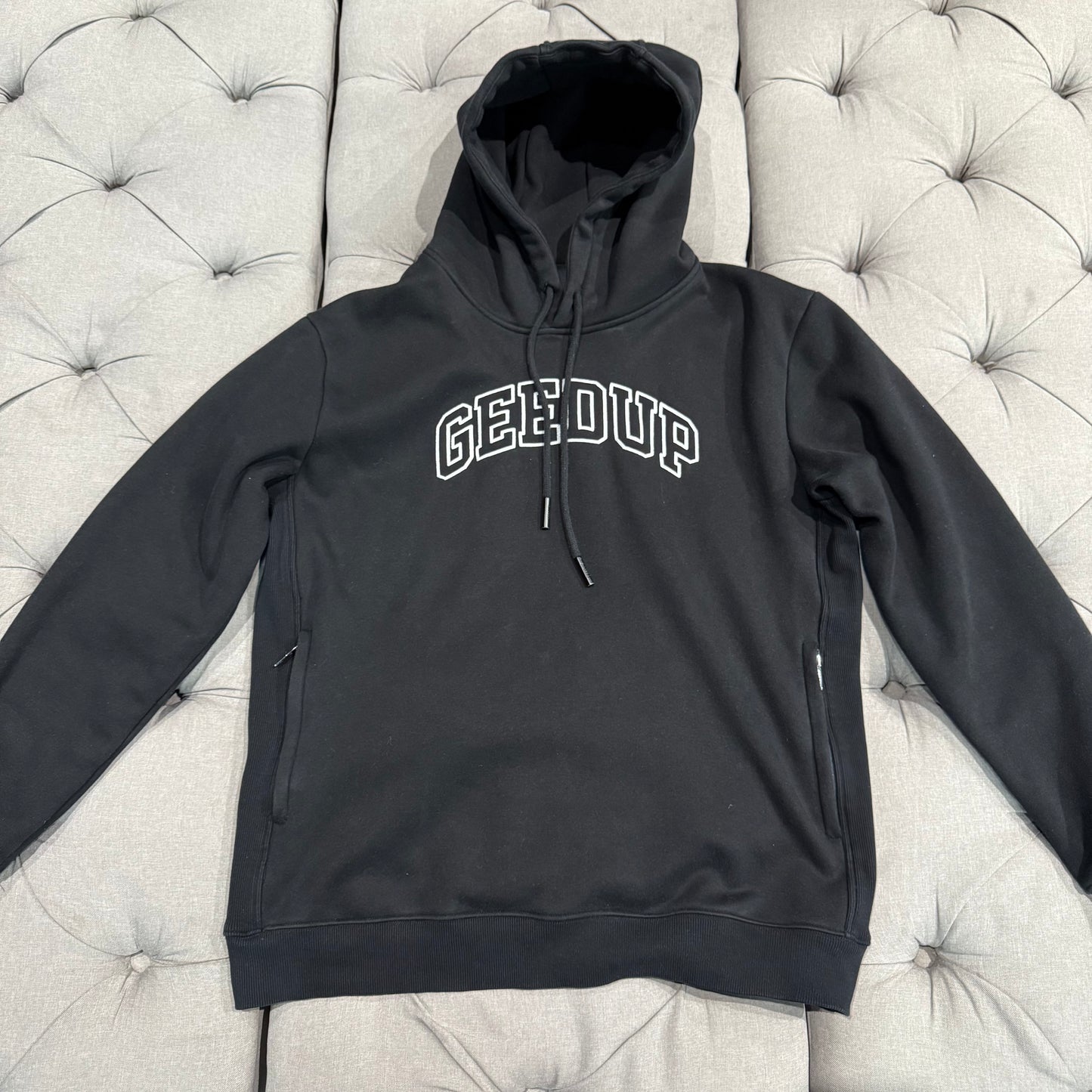 Geedup Proud Logo Hoodie 'Black' (Second hand)