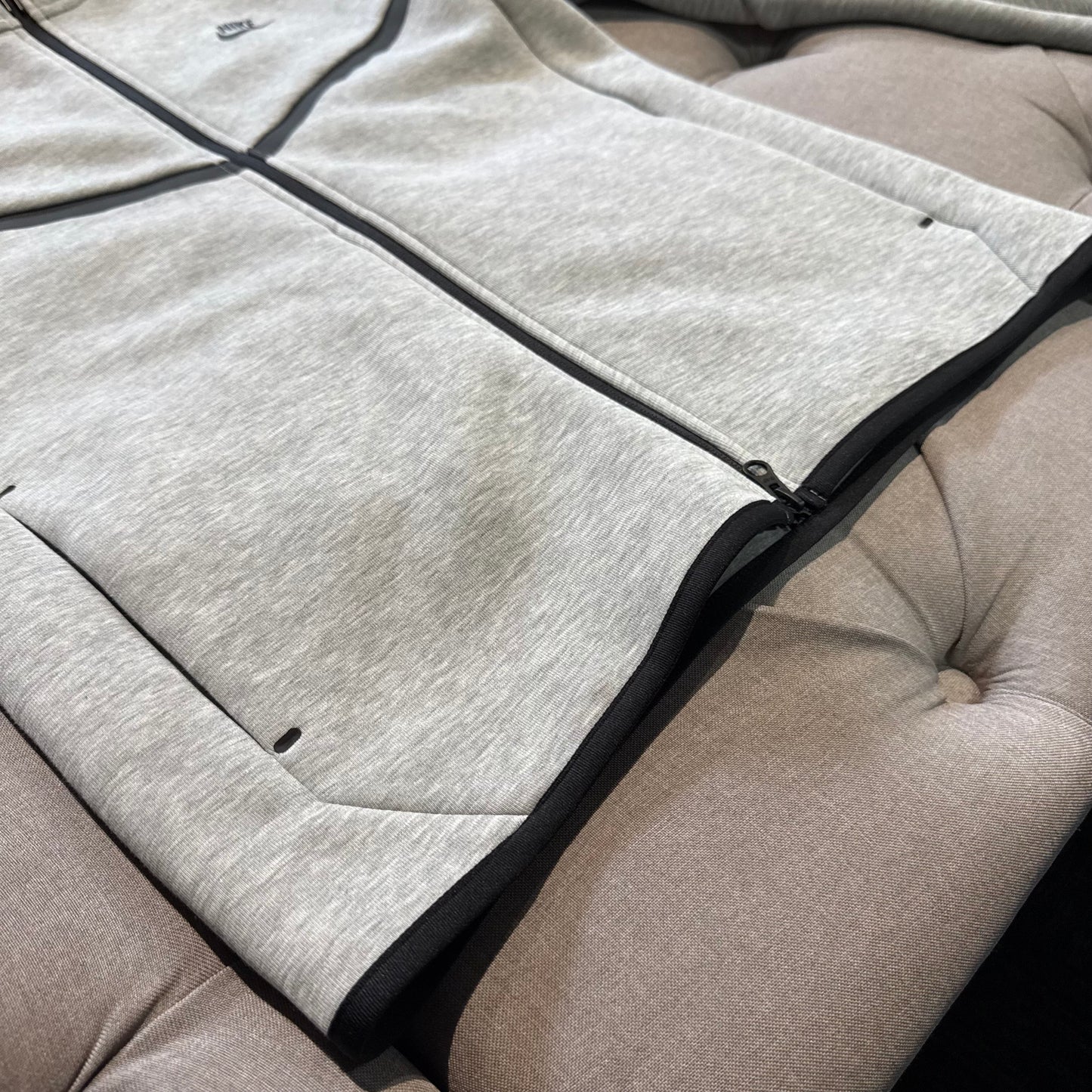 Nike Tech Fleece Jacket 'Grey' (Second hand)