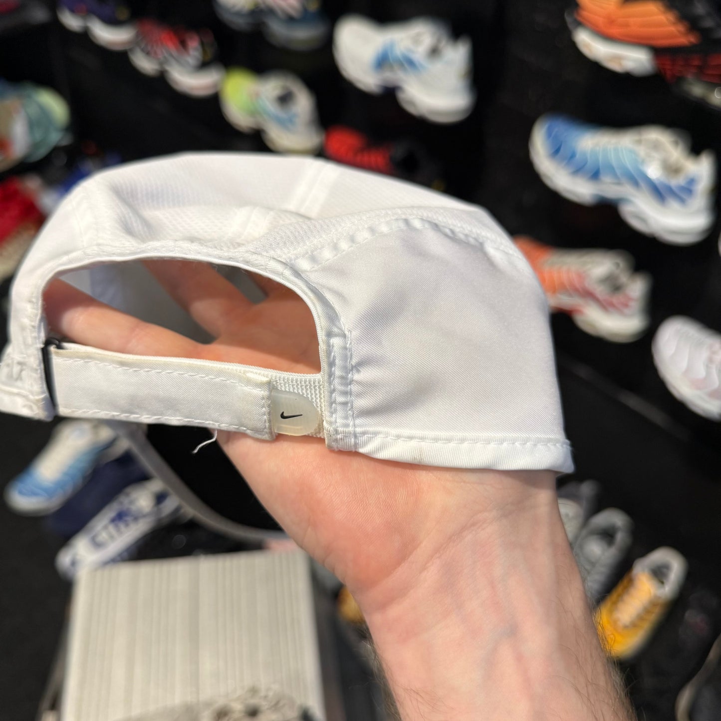 Nike Featherlight Drifit Cap 'White Black' (Second hand)