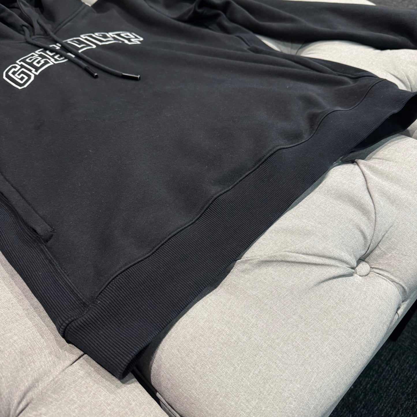 Geedup Proud Logo Hoodie 'Black' (Second hand)