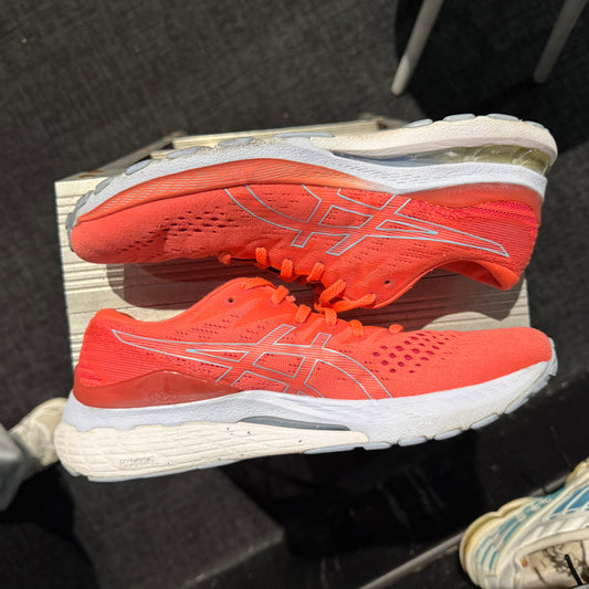 Asics Gel-Kayano 28 'Baby Blue Peach' (Second hand)