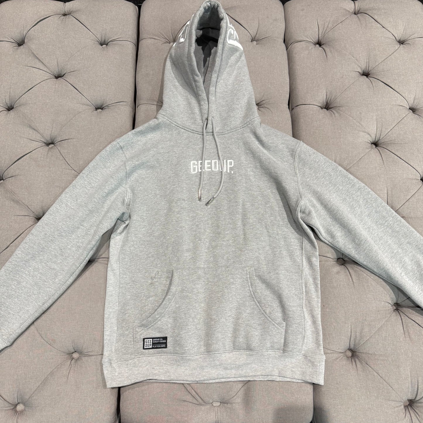 Geedup Hood Logo Hoodie 'Grey White' (Second hand)