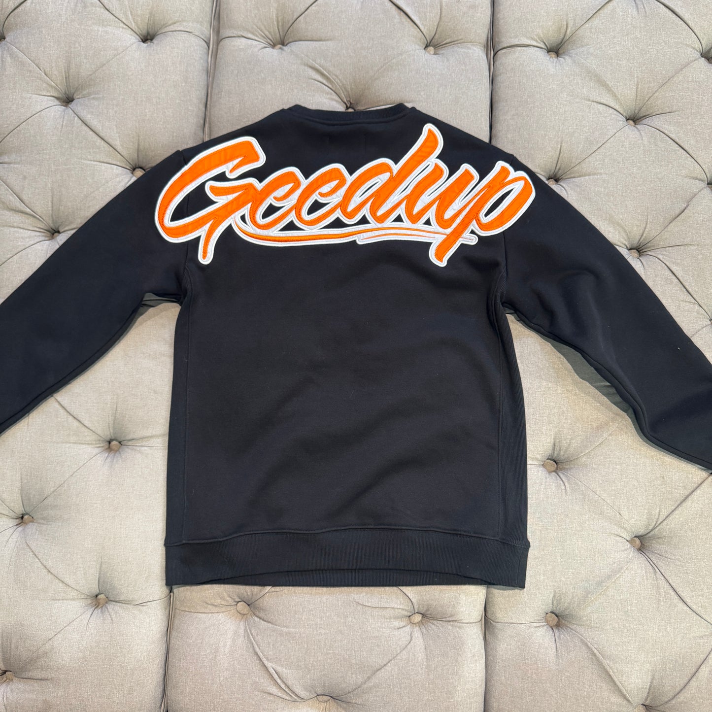 Geedup OS Script Crewneck 'Black Orange' (Second hand)