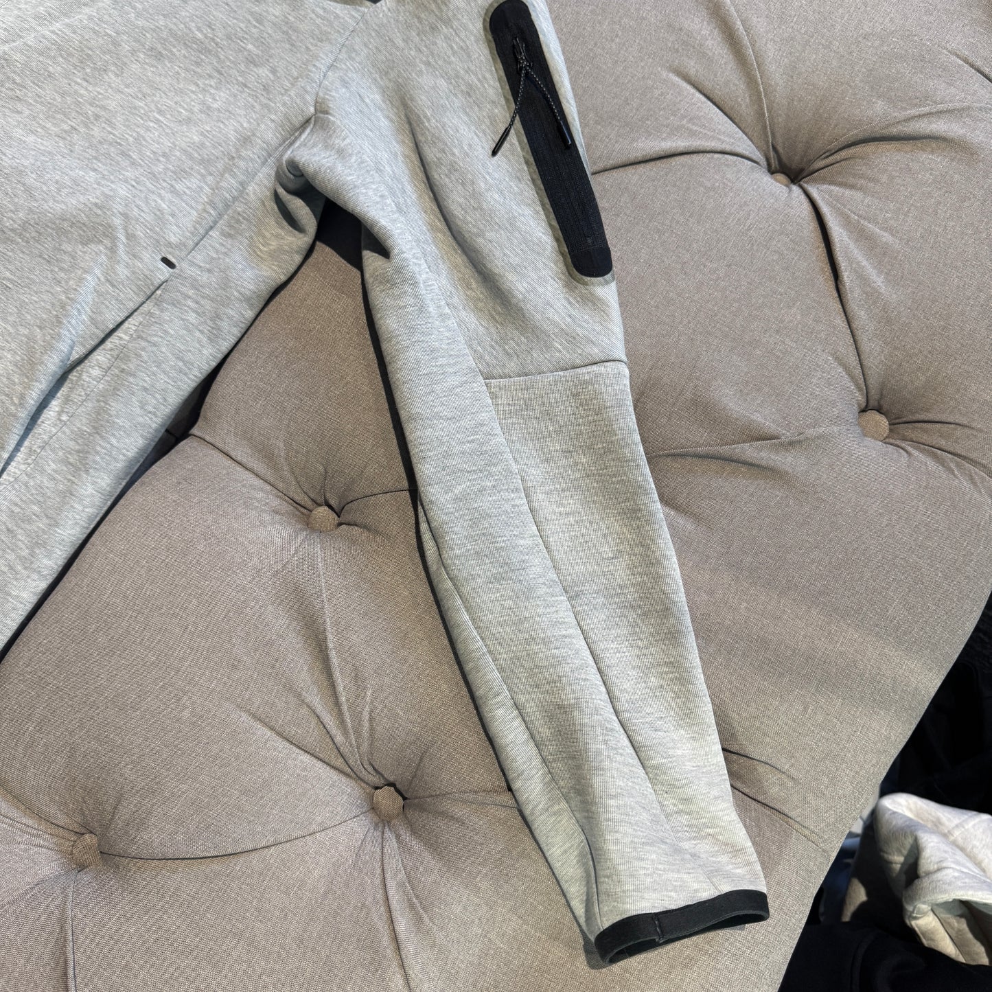 Nike Tech Fleece Jacket 'Grey' (Second hand)