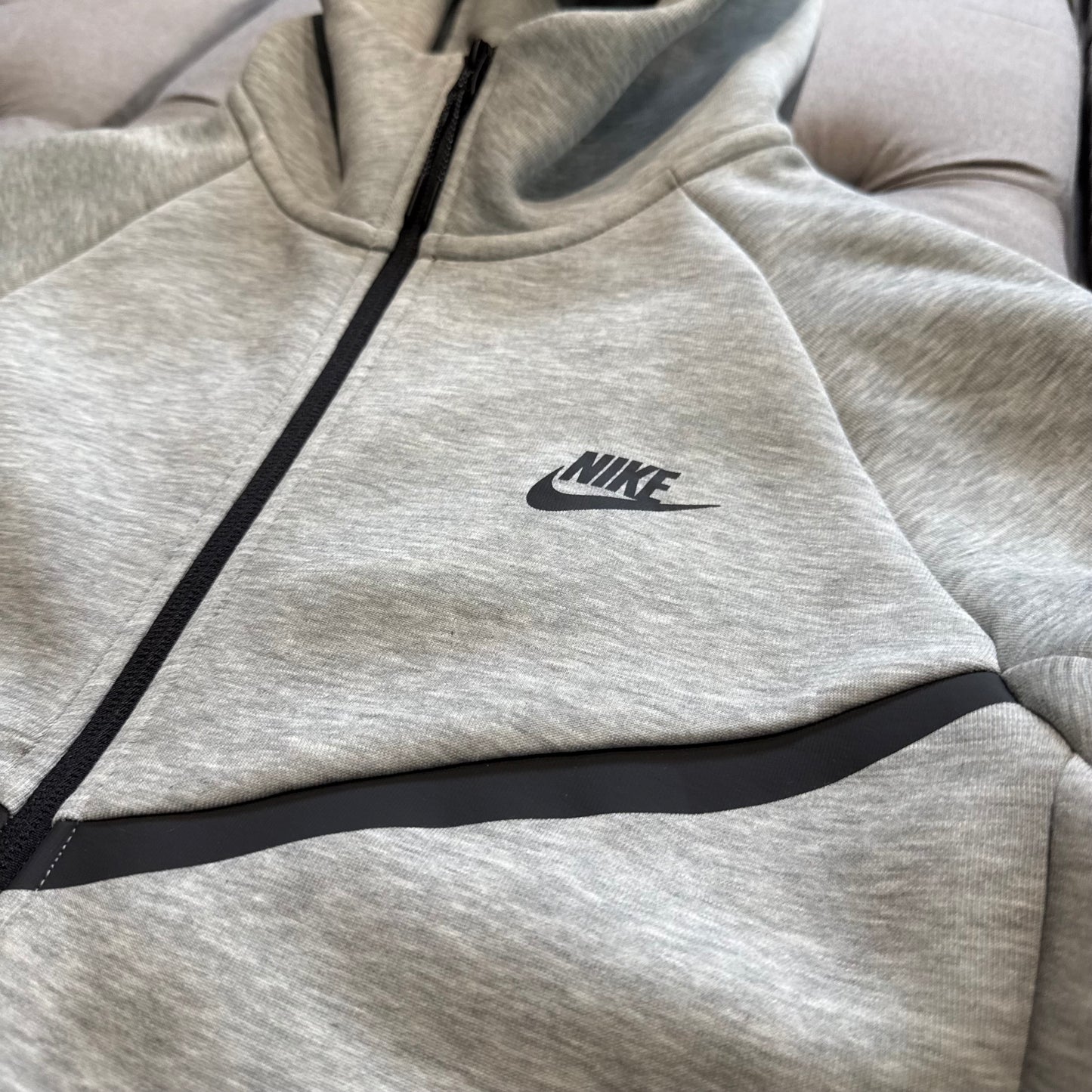 Nike Tech Fleece Jacket 'Grey' (Second hand)