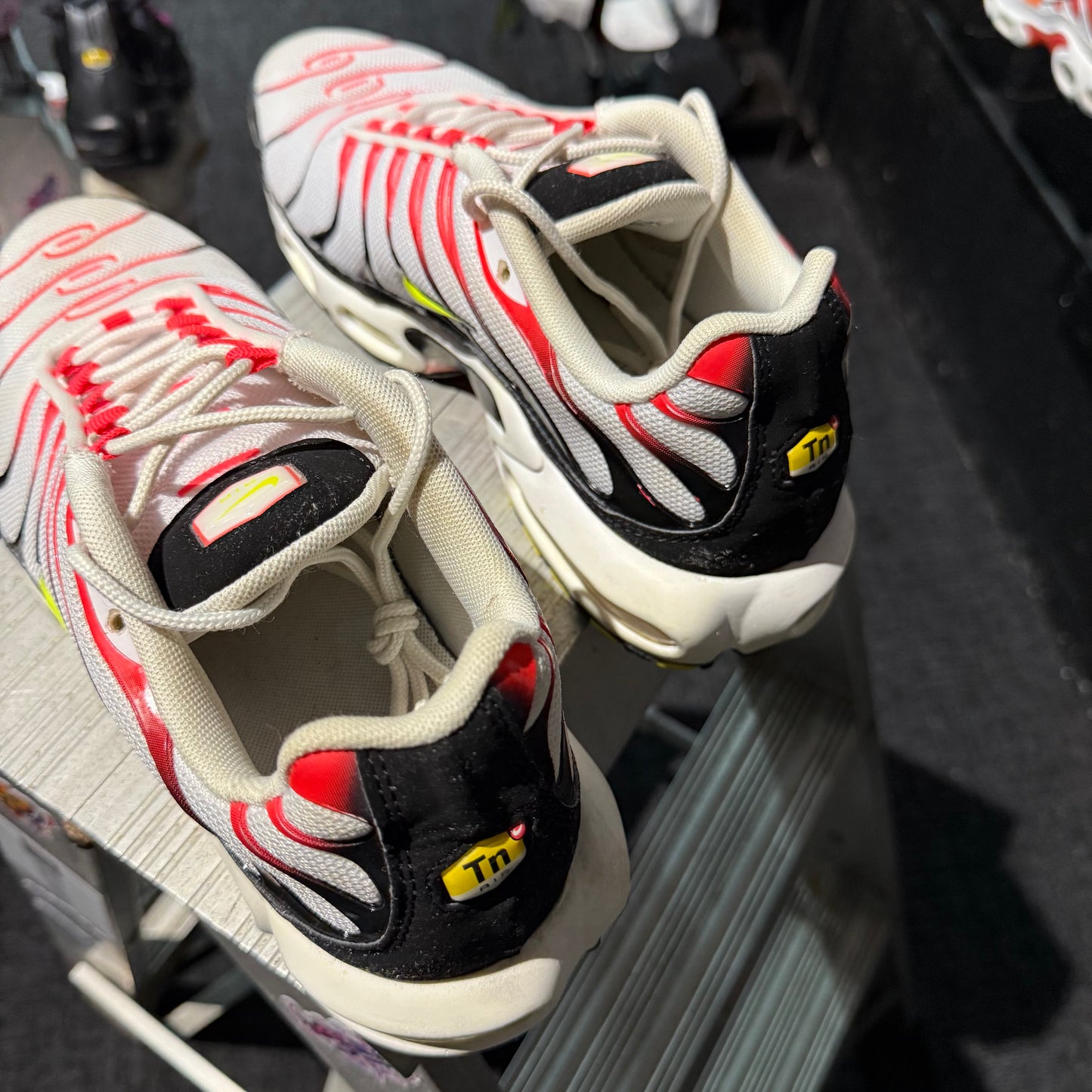 Nike Air Max Plus 'TN' White Crimson Venom (Second hand)