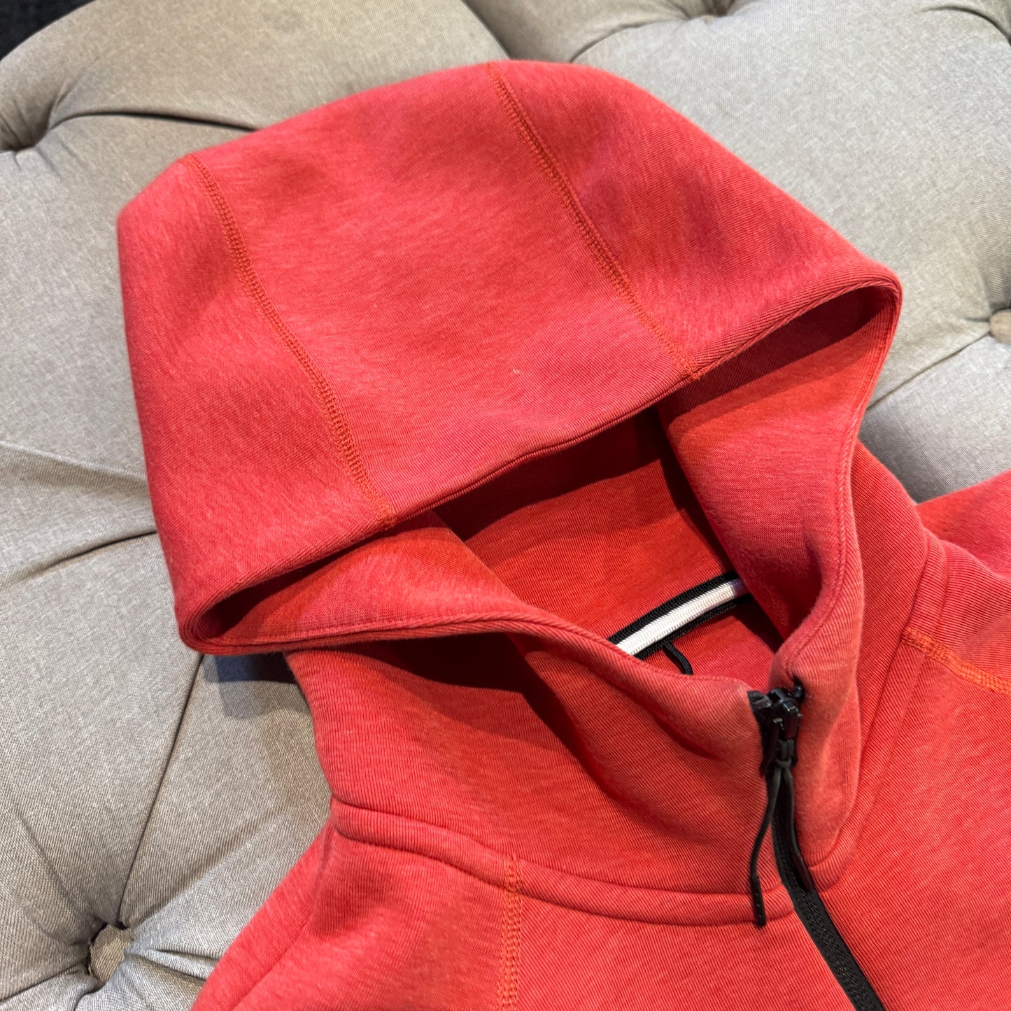 Nike Tech Fleece Jacket 'Washed Red' (Second hand)