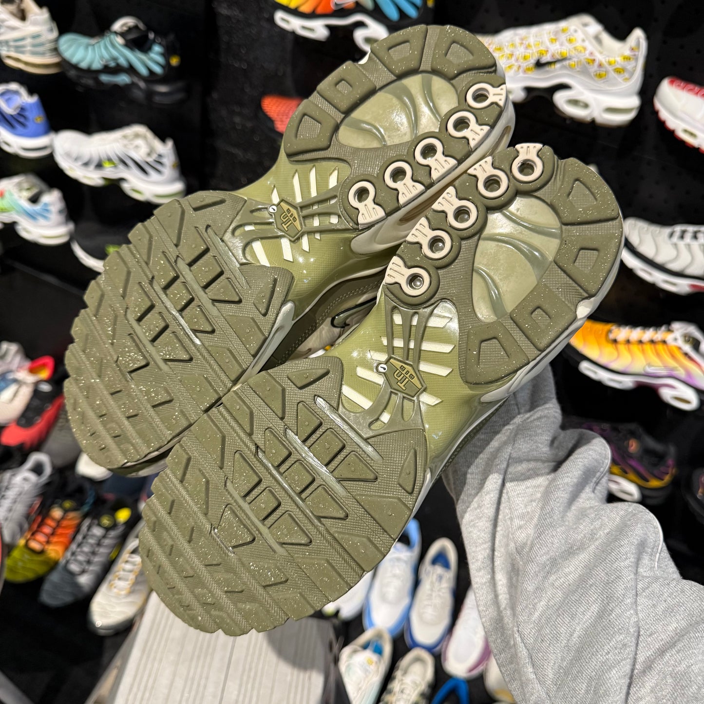 Nike Air Max Plus TN 'Light Bone Neutral Olive' (Second hand)