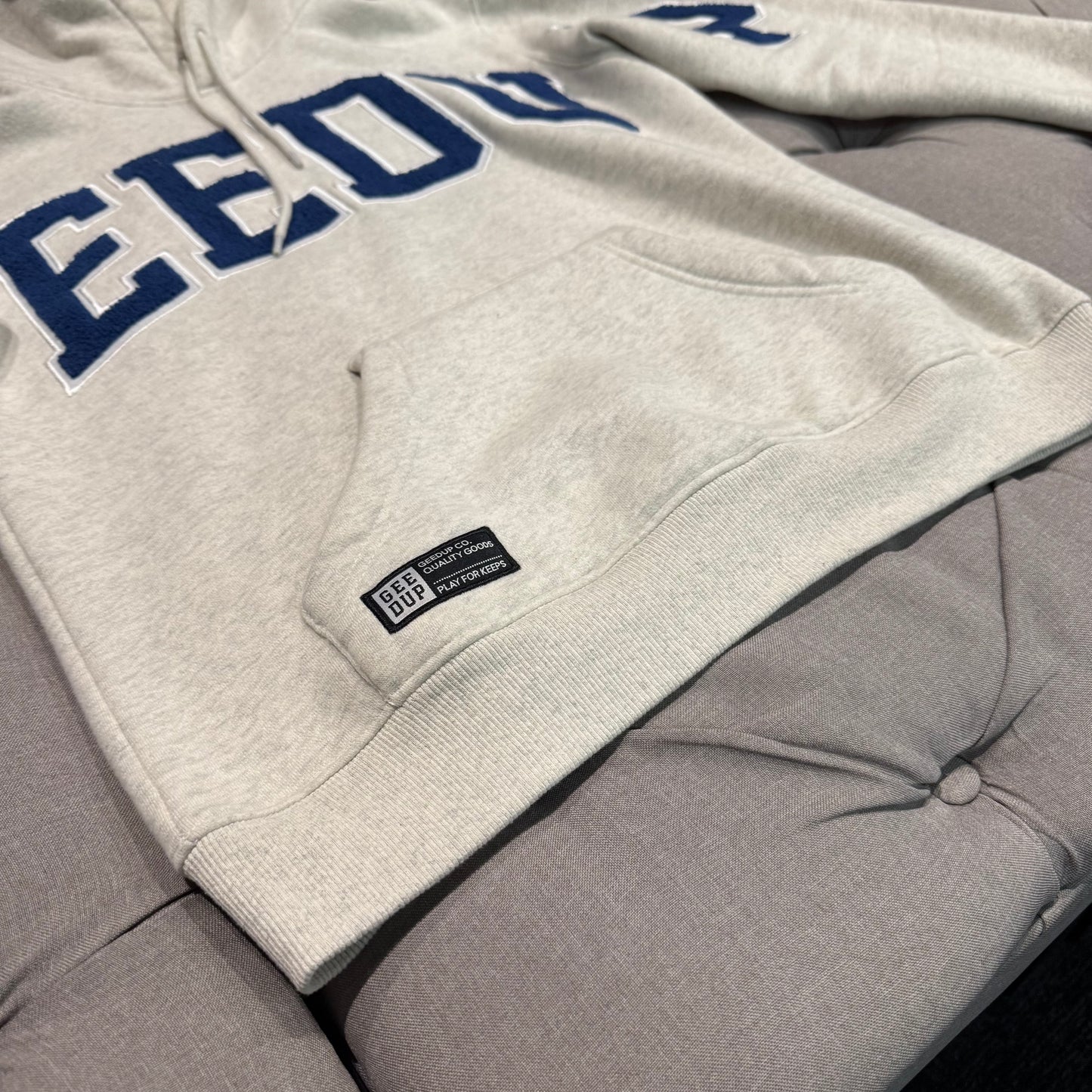 Geedup Team Logo Hoodie 'Marle Cream Blue' (Second hand)