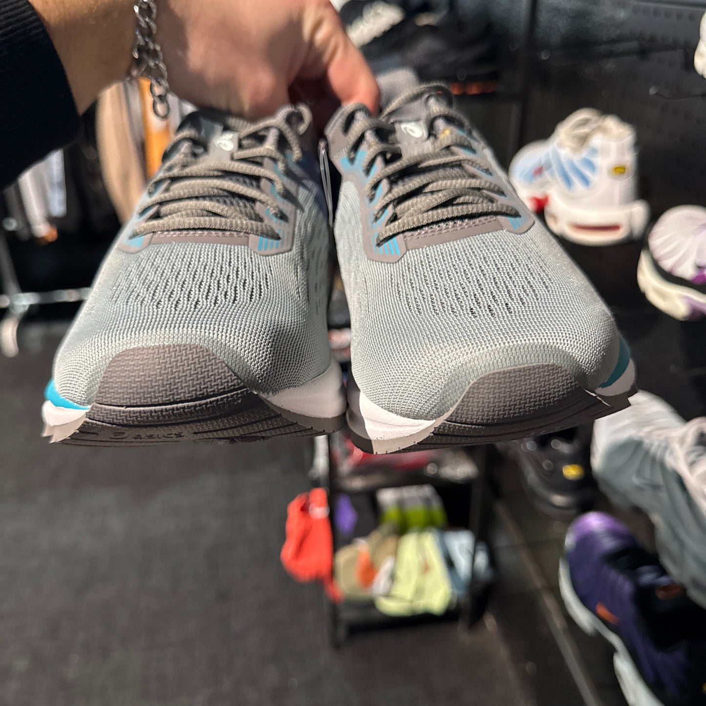 Asics GT-1000 7 'Grey/Carbon' 2018 (Second hand)