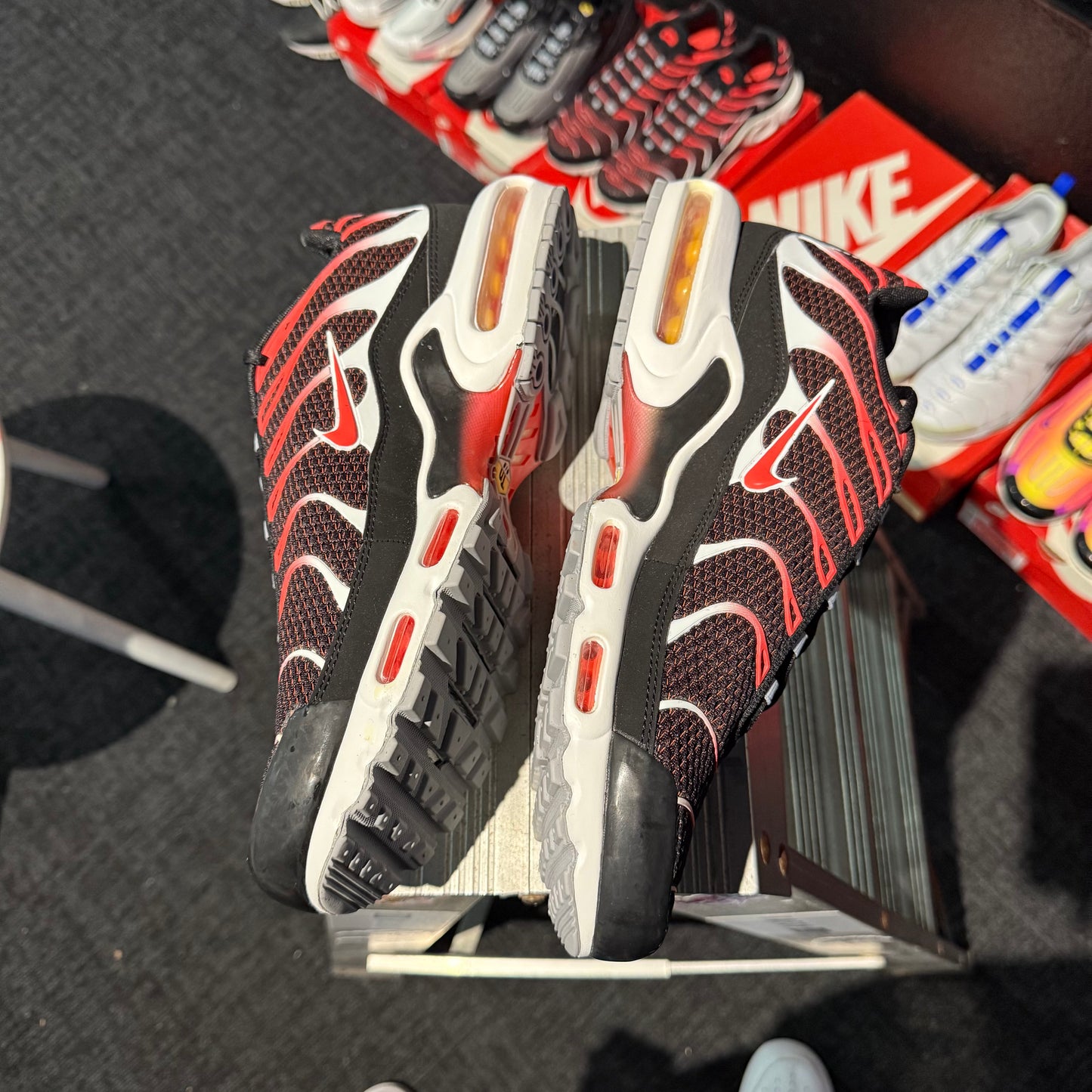 Nike Air Max Plus 'TN' Bright Crimson Wolf Grey (Second hand)