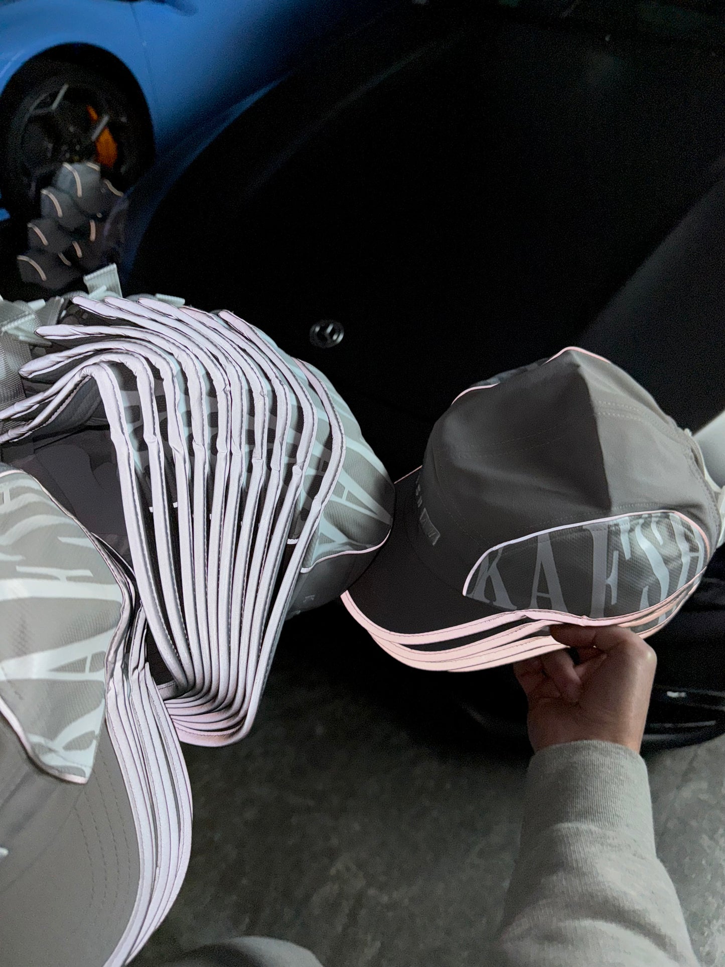 THE KAFSH HAT 'WOLF GREY/REFLECTIVE'