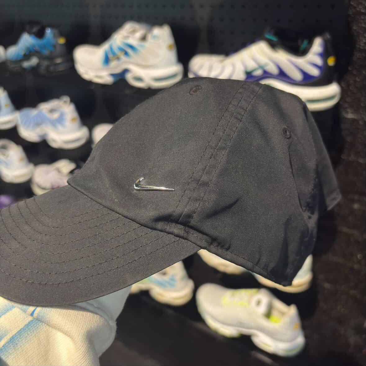 Nike Metal Swoosh Cap ‘Black' (Second Hand)