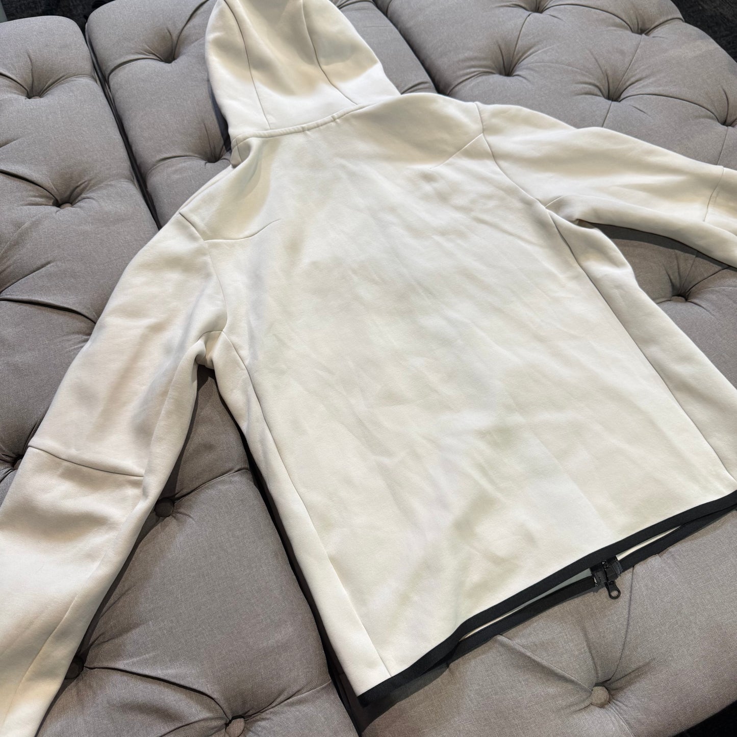 Nike Tech Fleece Jacket 'White Cream' (Second hand)