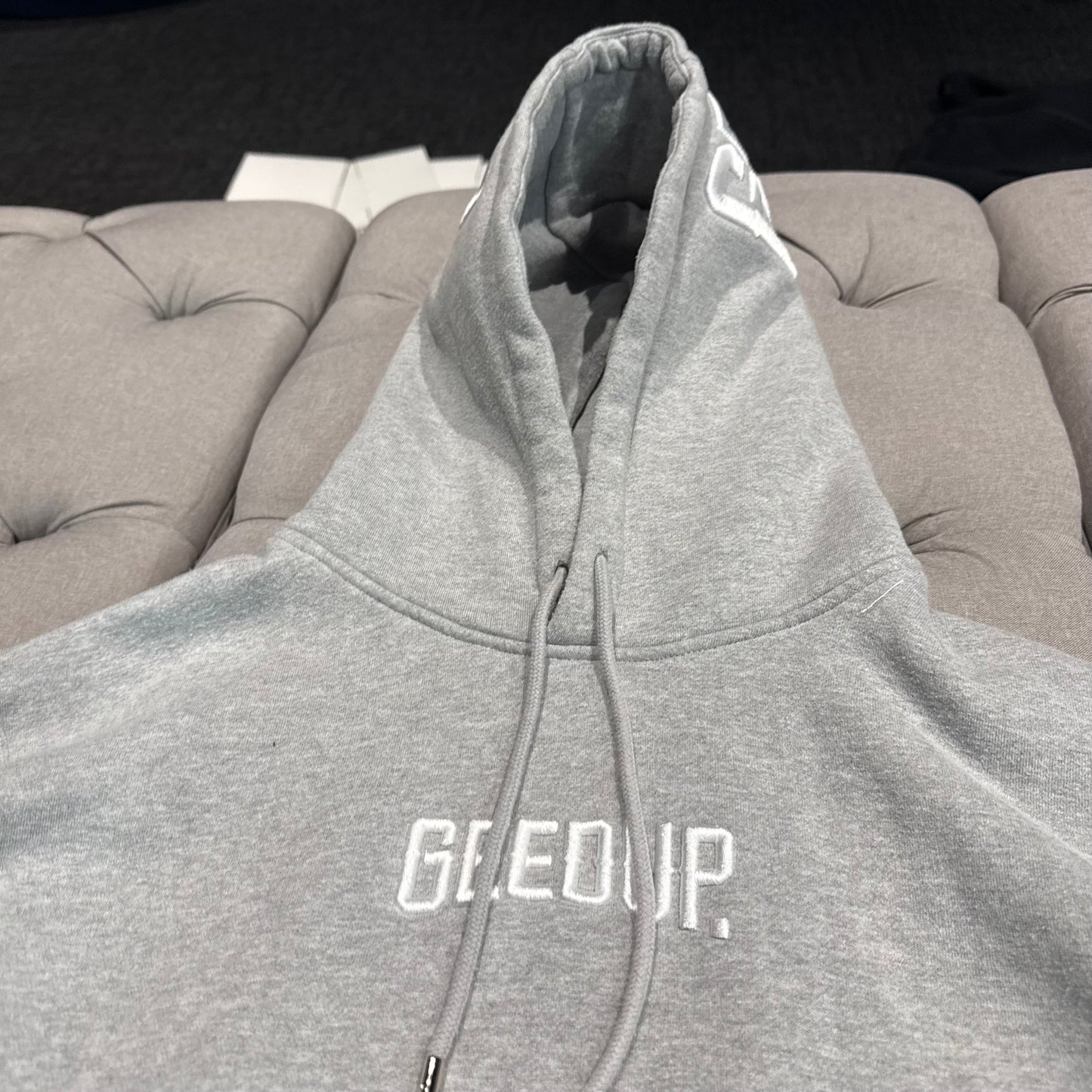 Geedup Hood Logo Hoodie 'Grey White' (Second hand)