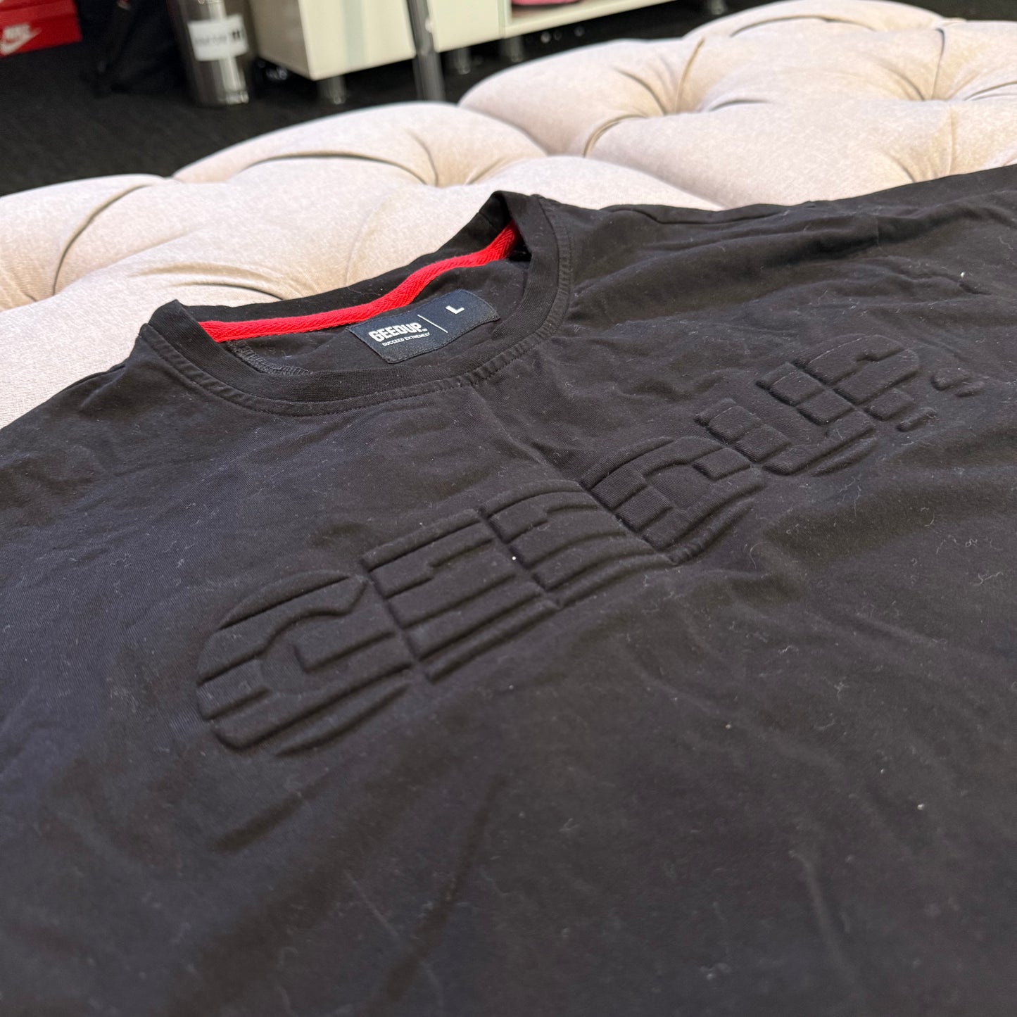 Geedup Embossed Logo Sportsman T-Shirt 'Black' (Second hand)