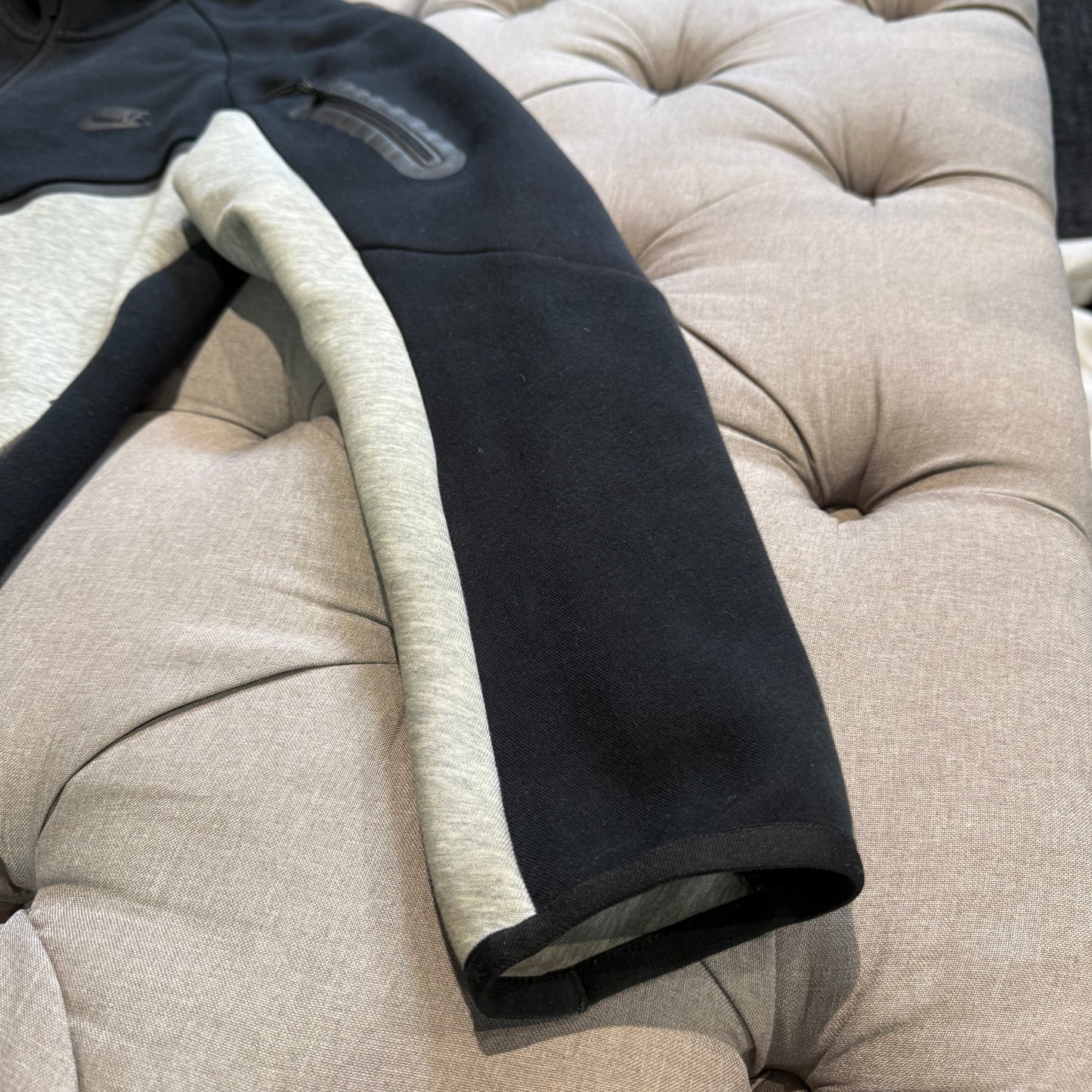 Nike Tech Fleece Jacket 'Black Grey' (Second hand)